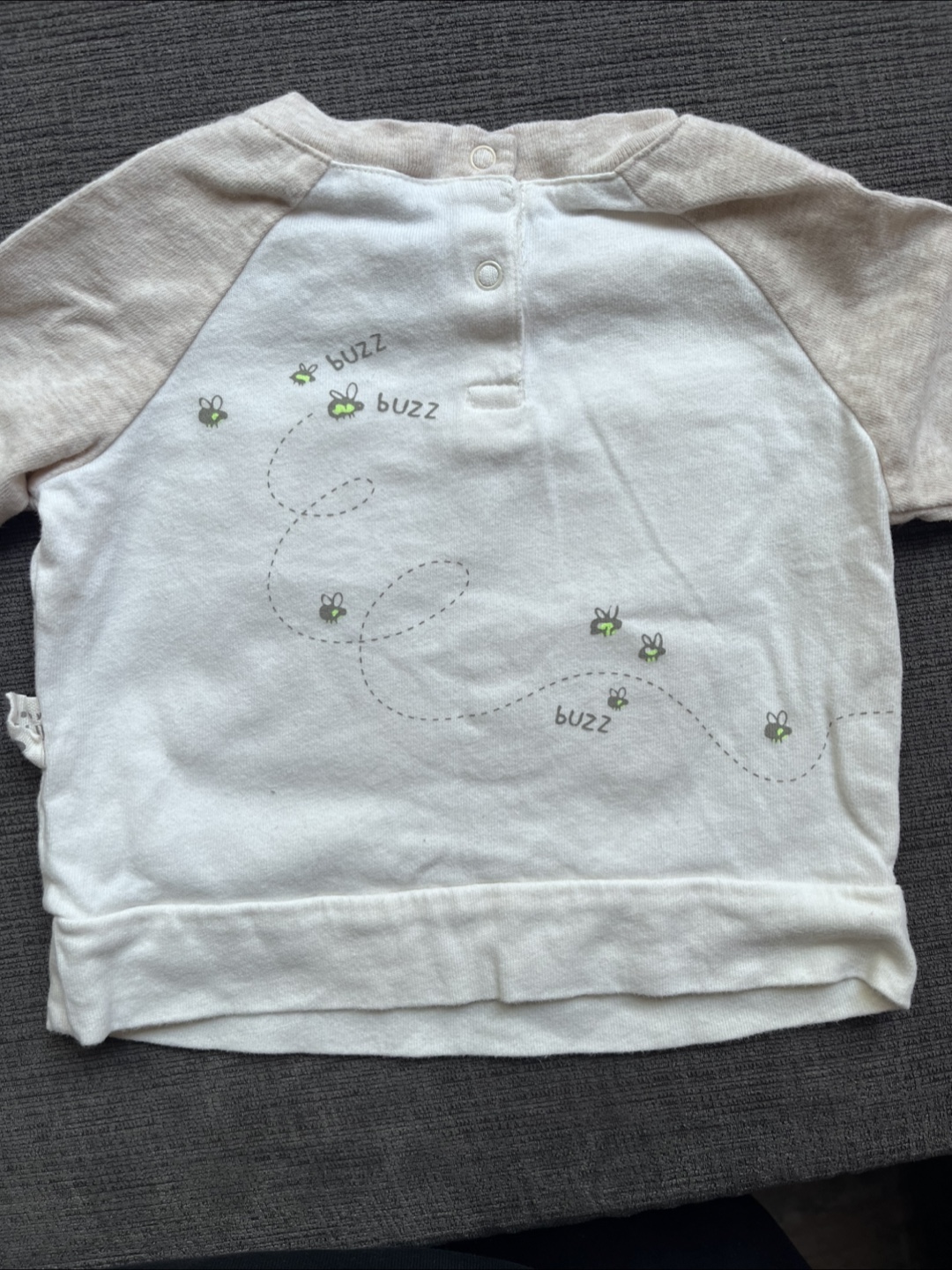 Gap 0-3 Month Winnie the Pooh long sleeve - photo 3