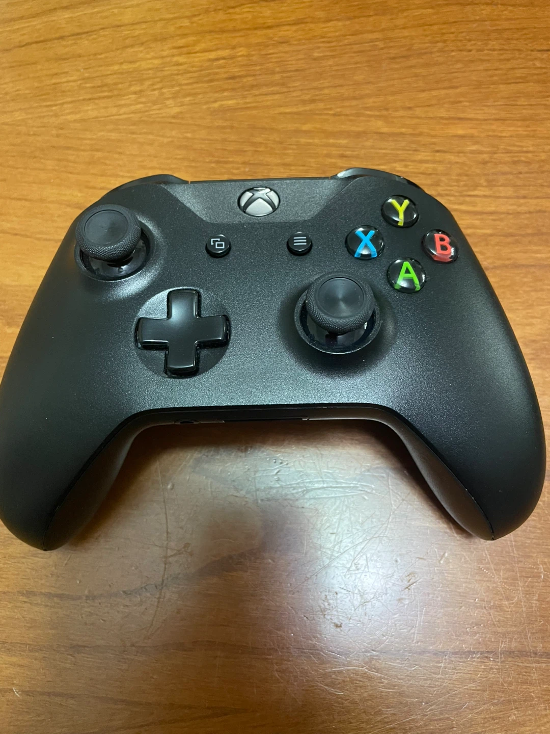 Xbox One X 1TB Bundle - photo 2