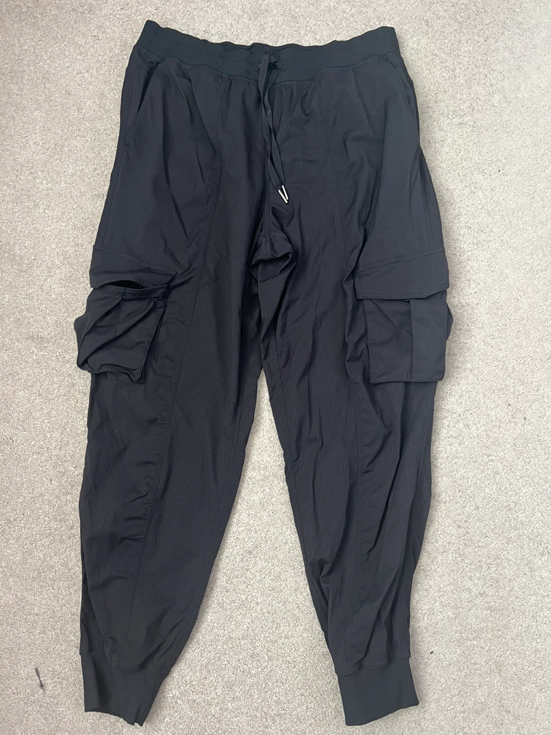Men’s Lululemon studio pants size large