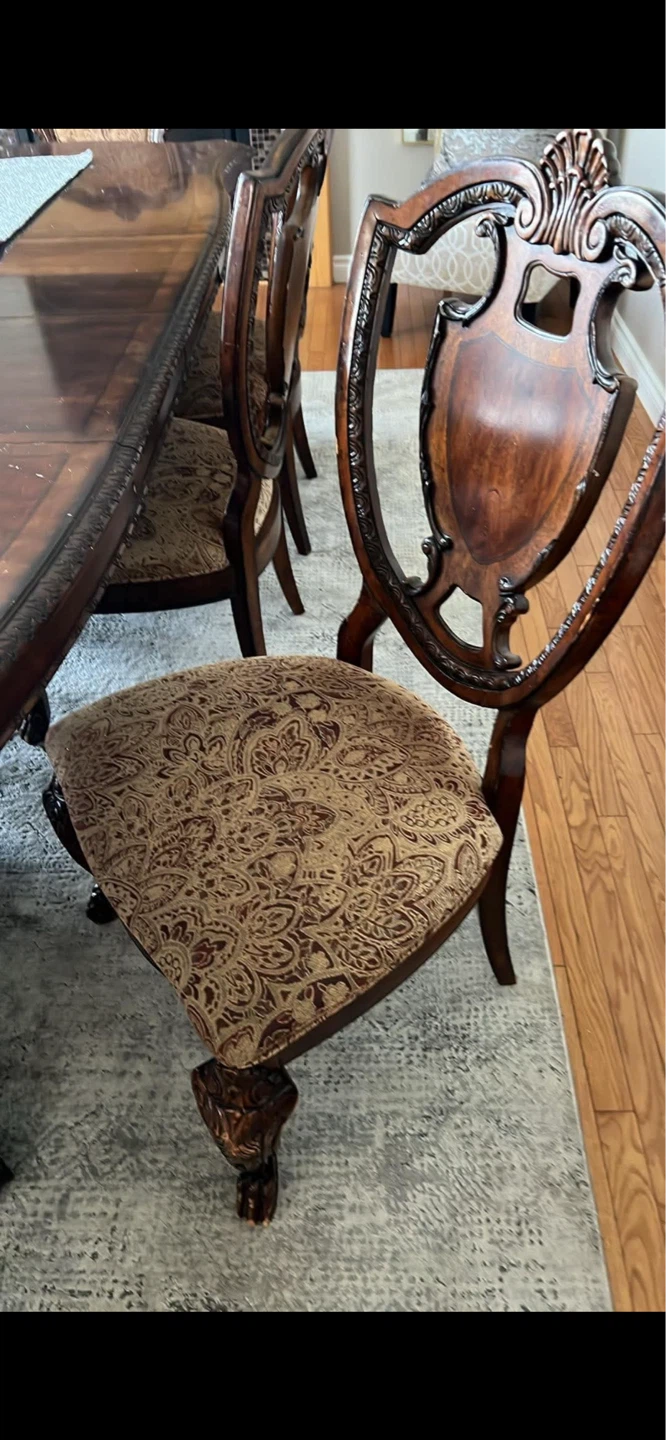 8-Piece Dining Set - Ornate Wood Table and Chairs - photo 2