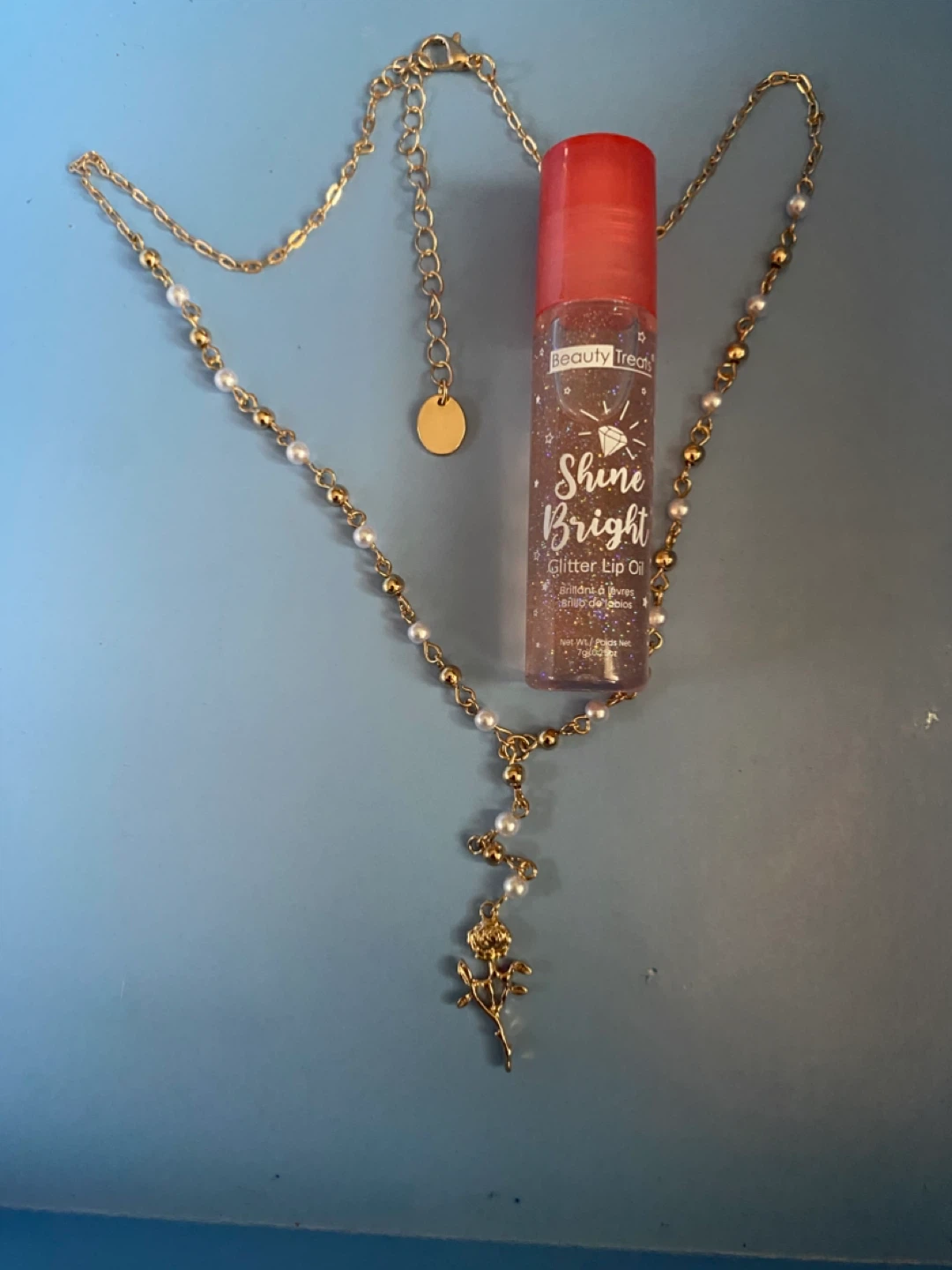 Beauty Treats Shine Bright Glitter Lip Oil Necklace