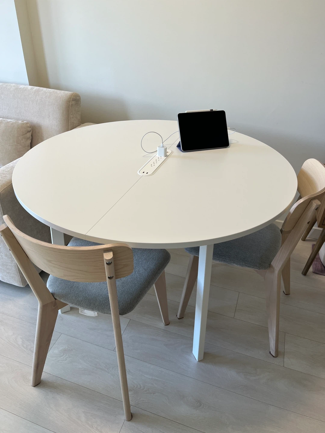 IKEA MITTZON Table - Round White 120cm