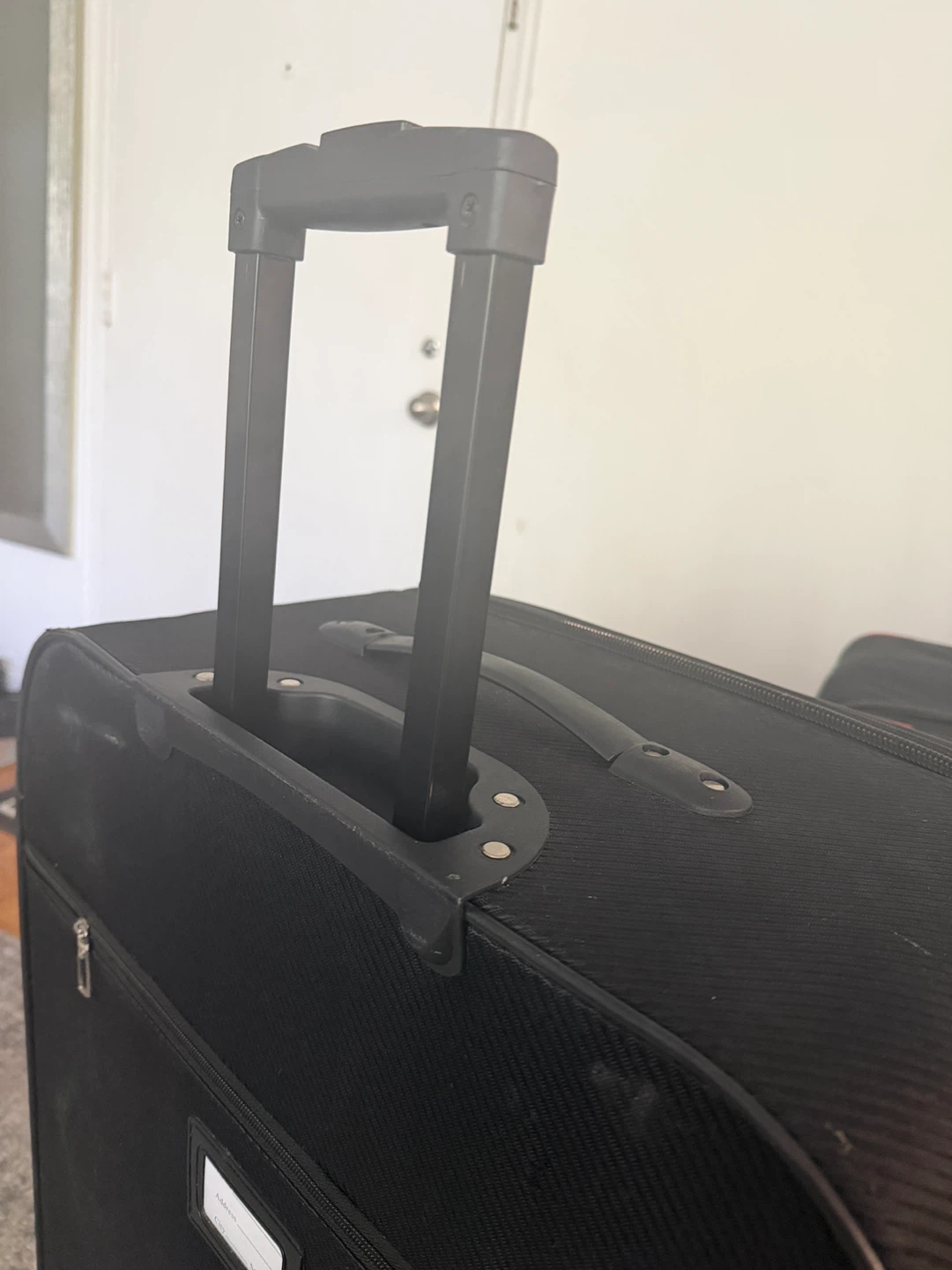 Large Black Wheeled Suitcase - photo 5