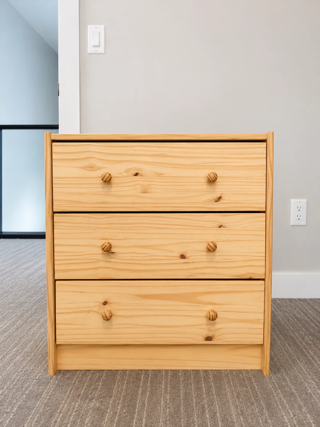 Pine 3-Drawer Dresser