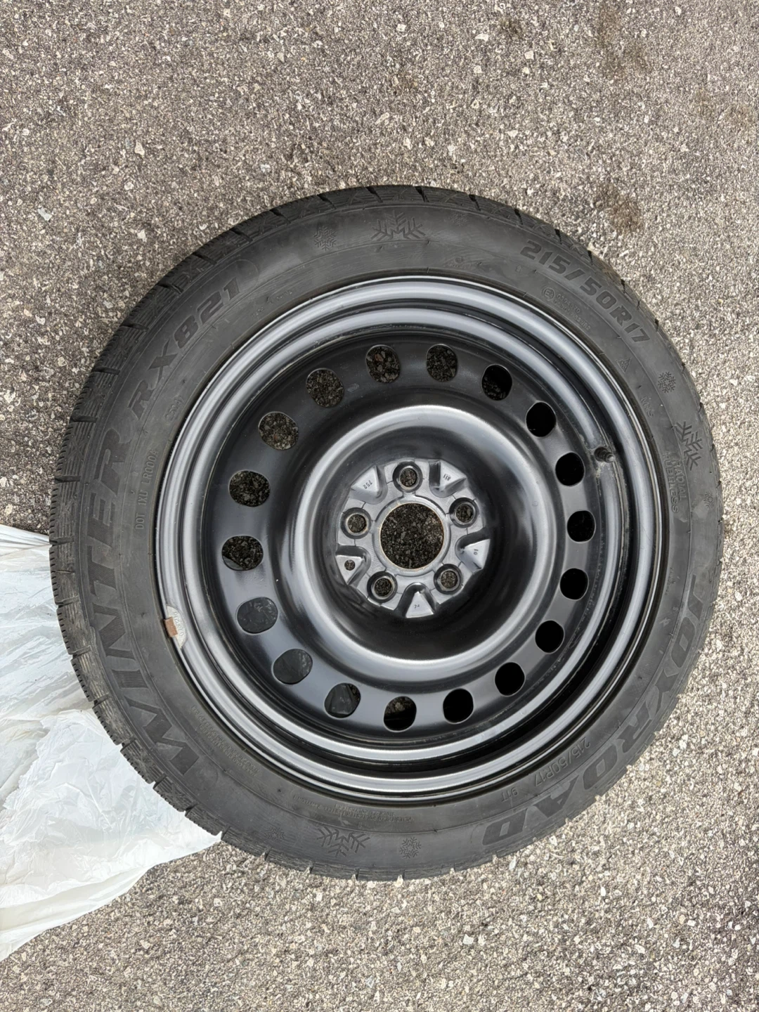 215/50R17 Winter Tire with Steel Rim - photo 3