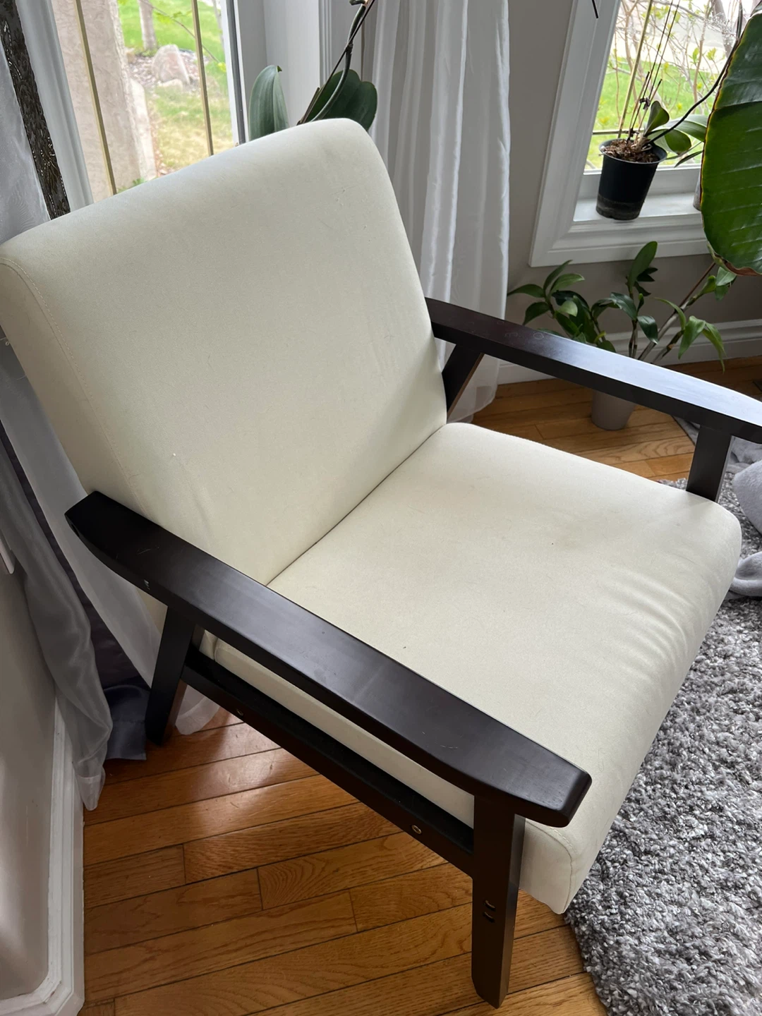 Armchair with wooden frame
