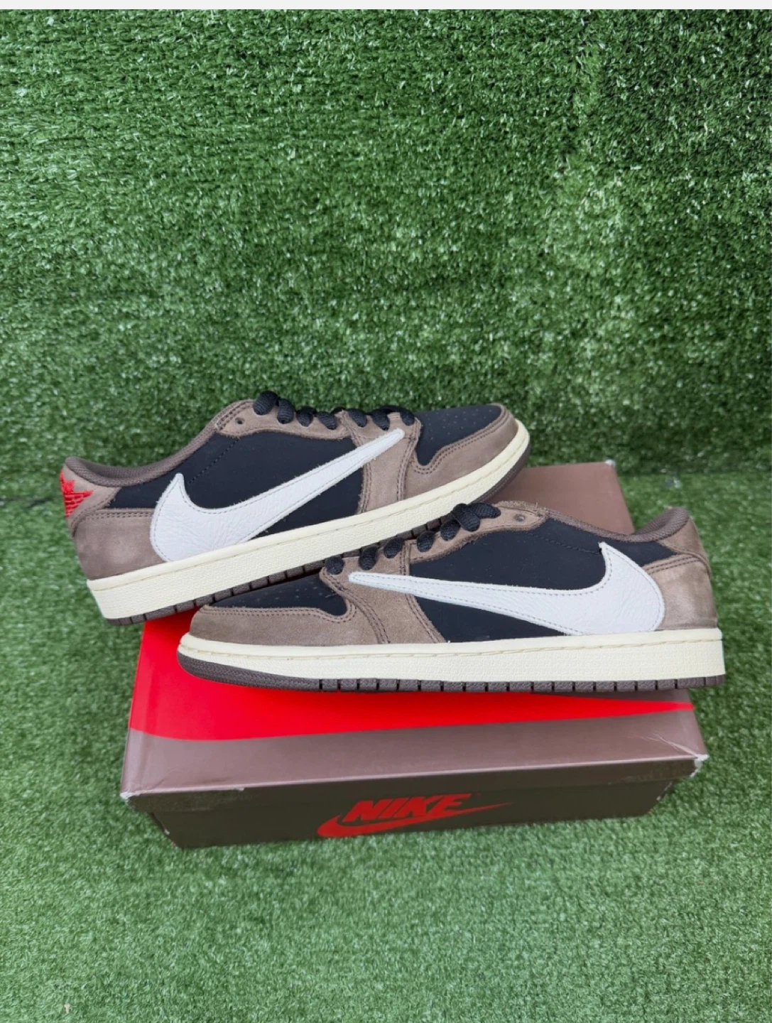 Nike Air Jordan 1 Low x Travis Scott "Mocha" (2019)