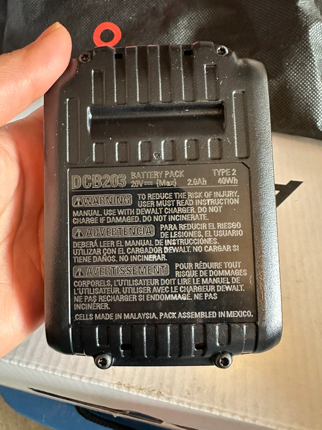 DeWalt DCB203 20V MAX Lithium-Ion Battery Pack 2.0Ah - photo 2