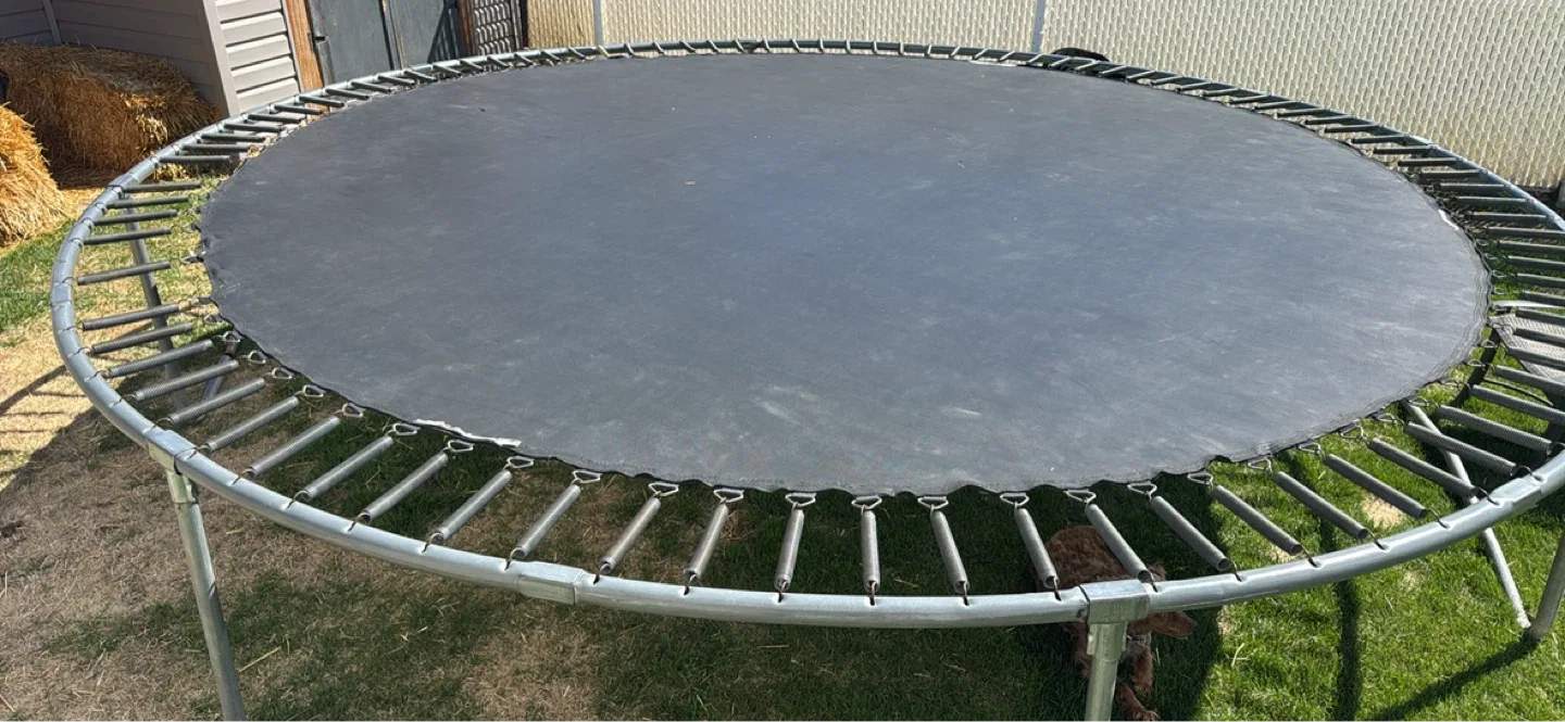 Round Trampoline - photo 2