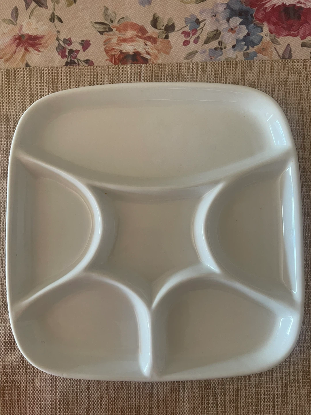 White divided serving plate - photo 3