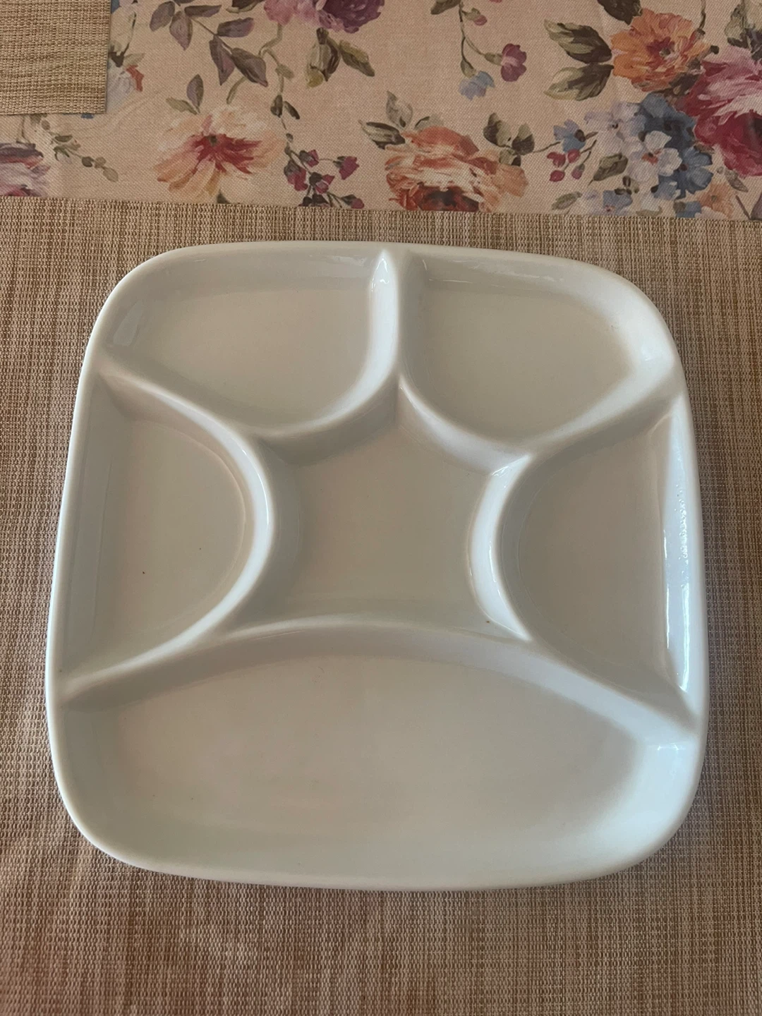 White divided serving plate - photo 4