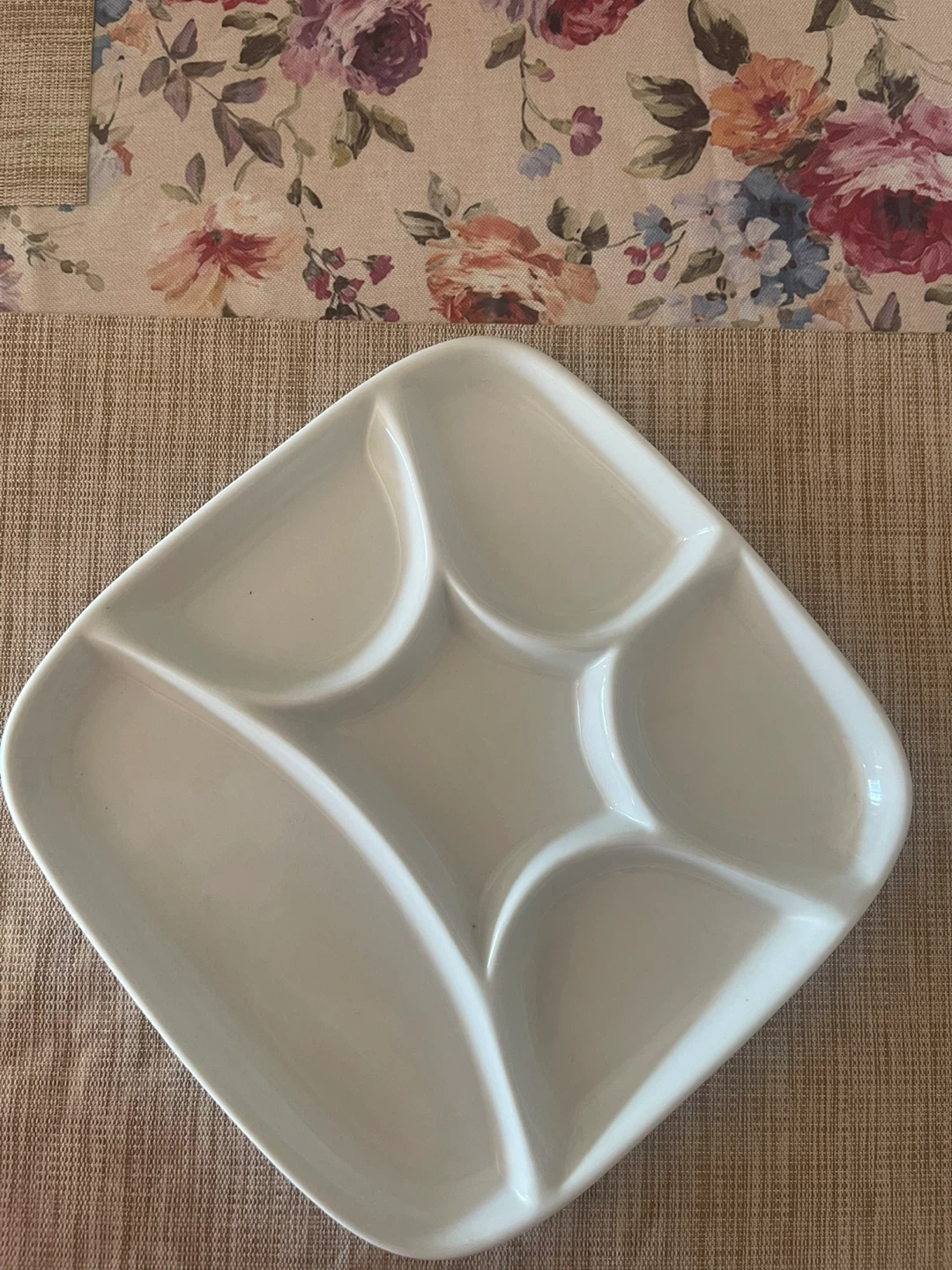 White divided serving plate - photo 2