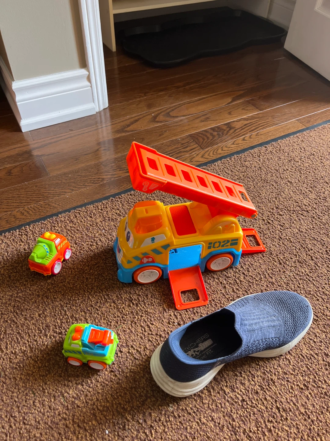 Smart Wheels Fire Truck - photo 2