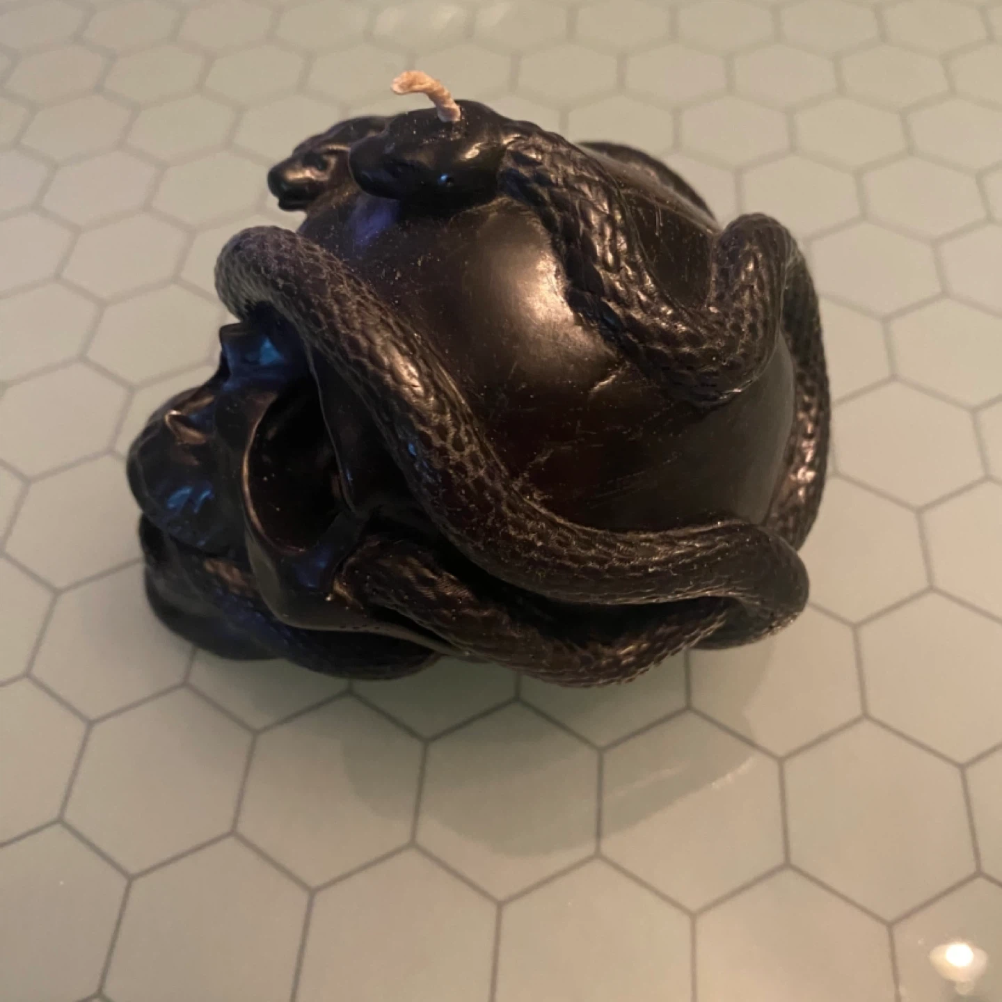 Black Skull and Snakes Candle - photo 5