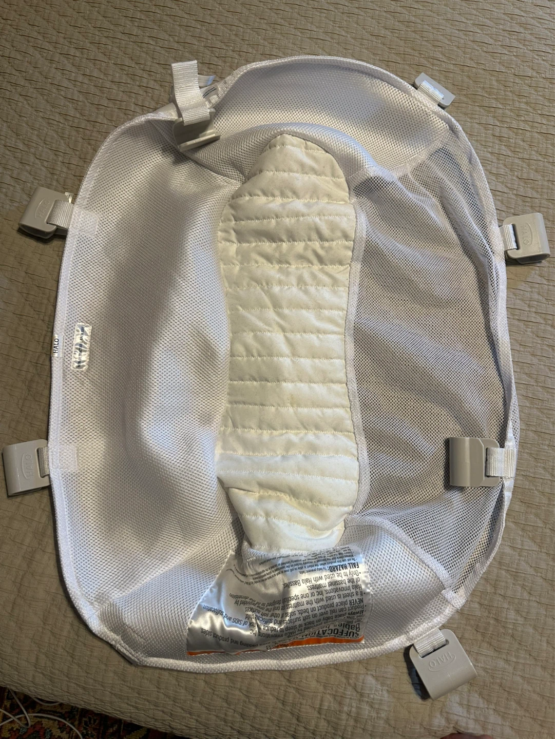 HALO Bassinest Swivel Sleeper and Accessories - photo 3