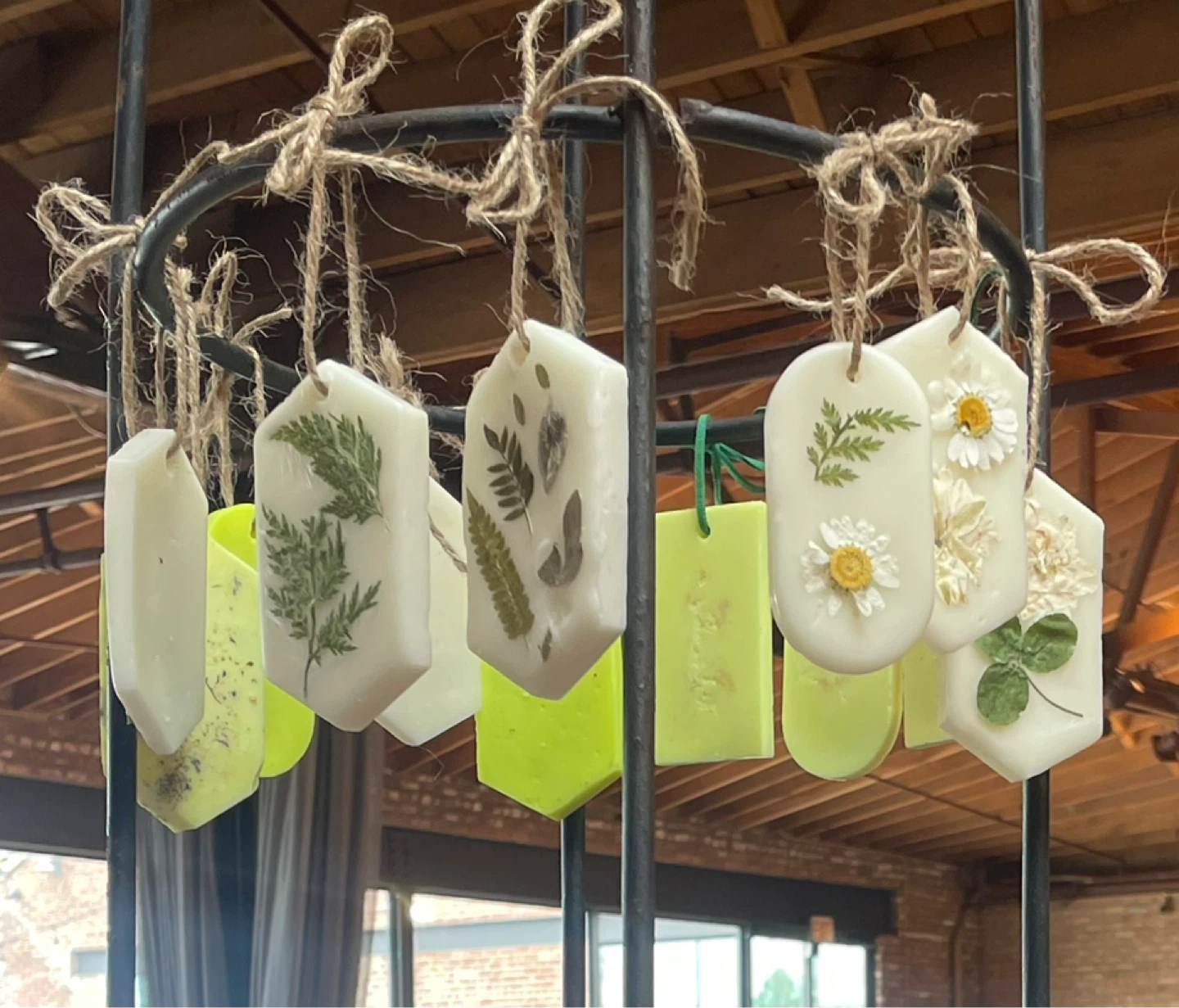 Handmade Soy Sachets with Dried Flowers - photo 2