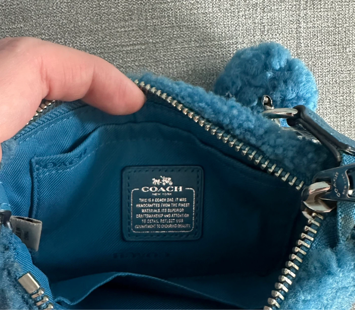 COACH shearling Nolita Wristlet 15 - photo 3