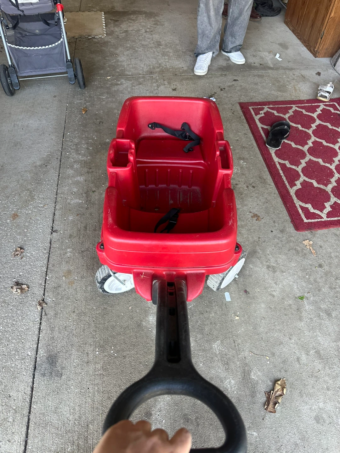 Step2 Red Plastic Wagon with Seatbelts - photo 2