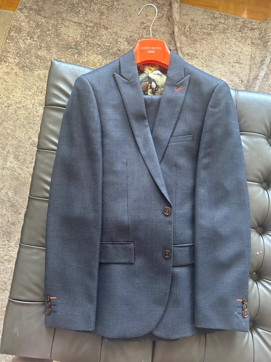 Harry Brown London Men's Suit
