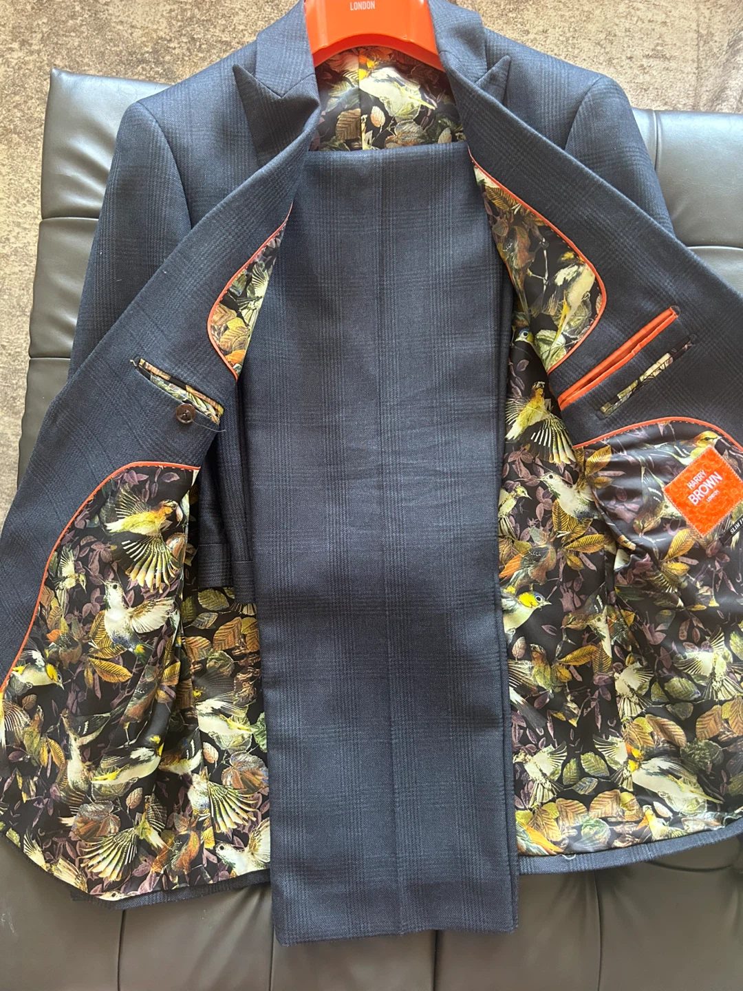 Harry Brown London Men's Suit - photo 2