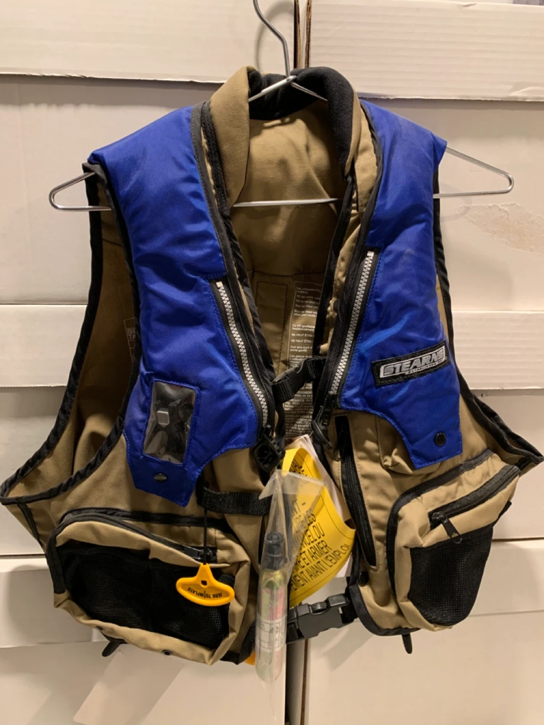 Stearns Inflatable Life Jacket - Large/X-Large