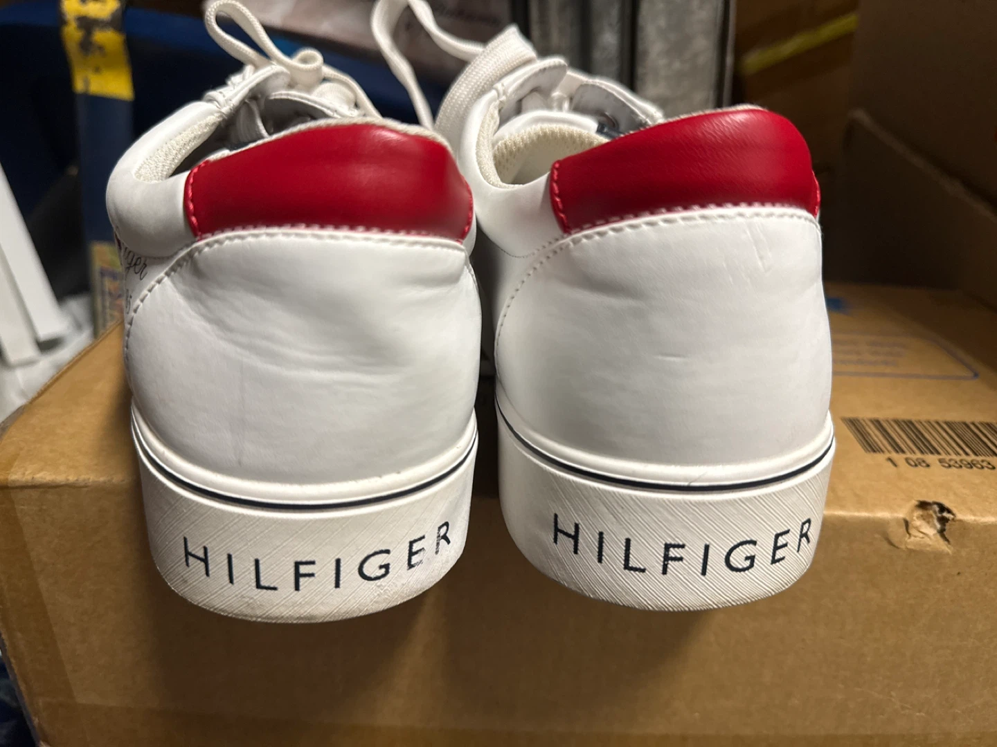 Tommy Hilfiger White Leather Sneakers - Size 11 - photo 2