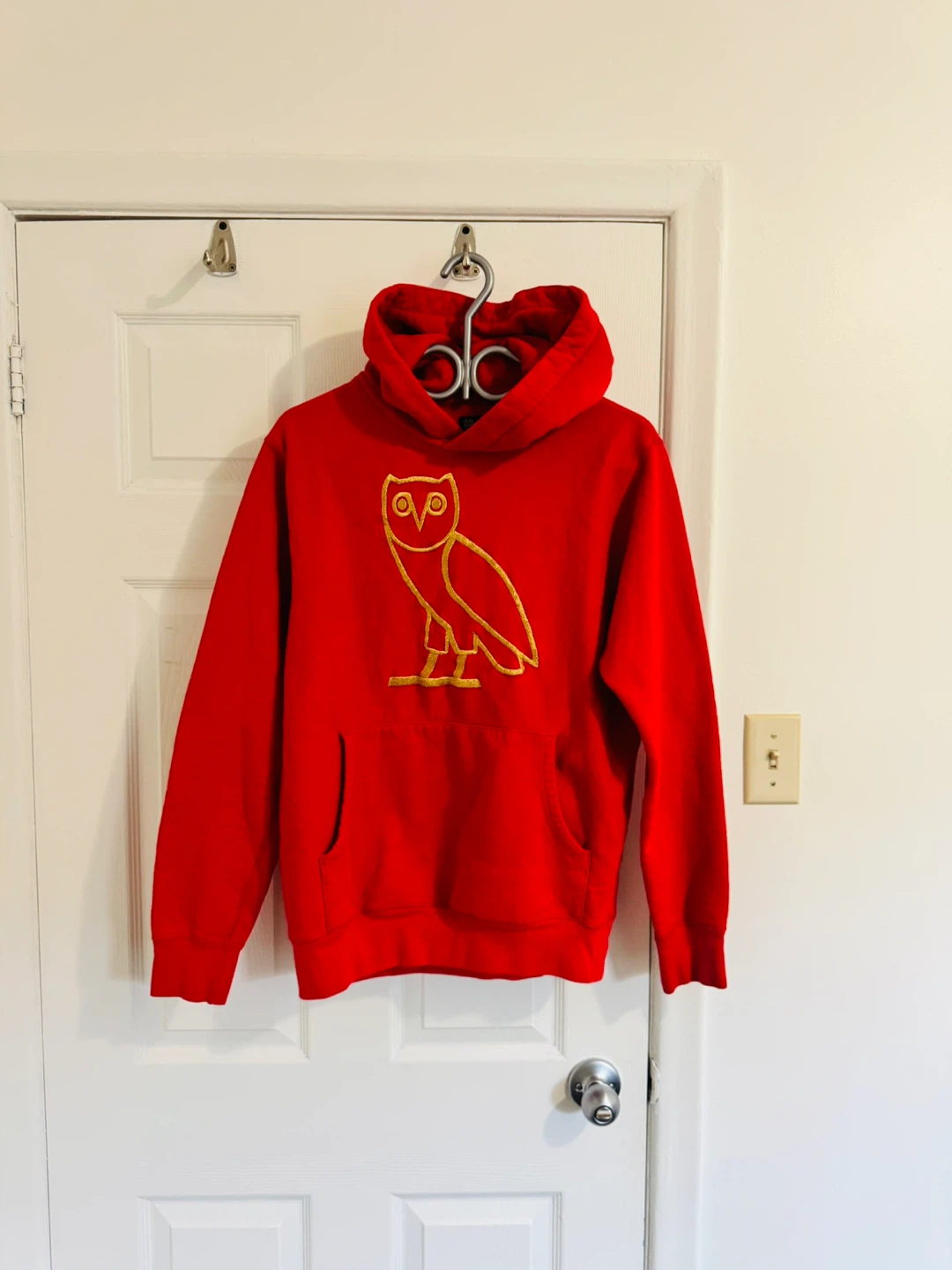 OVO Gold Owl Embroidered Logo (Medium mens)