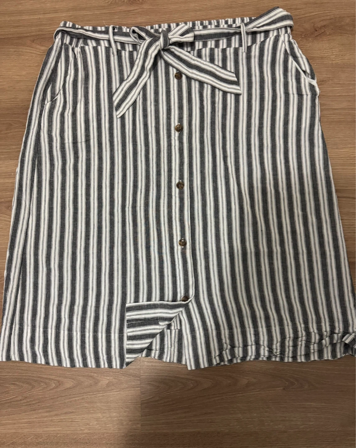 Third Story Black & White Striped Skirt Size 2x/ 22 - photo 2