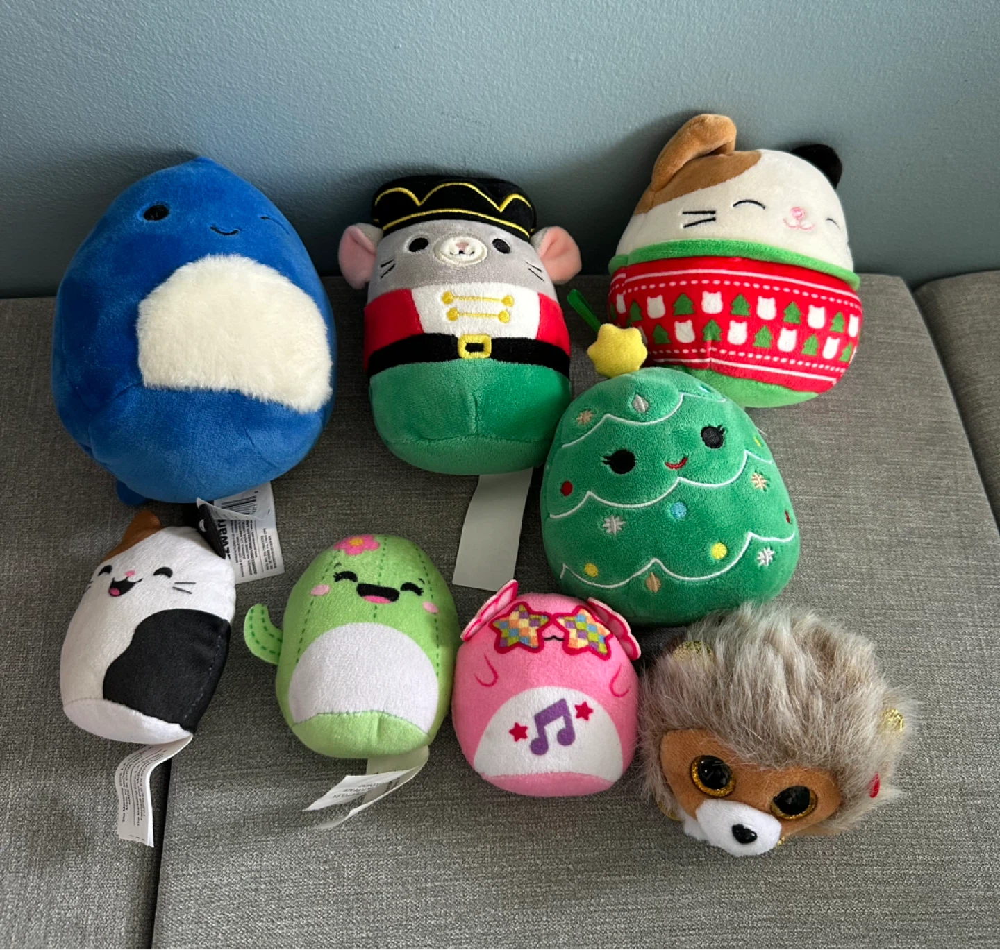 Squishmallows and one TY lion 🦁