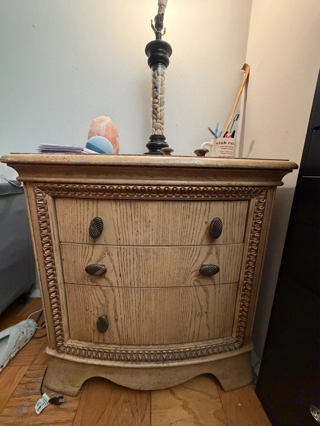 2 100% solid Oakwood   3-Drawer  dresser nightstand