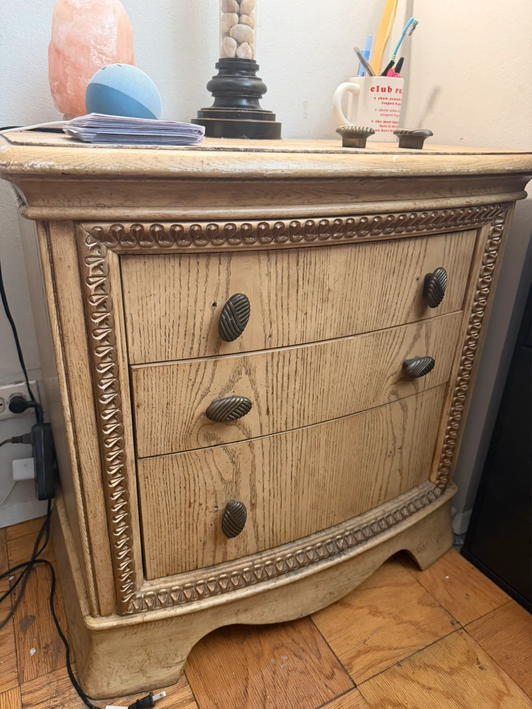 2 100% solid Oakwood   3-Drawer  dresser nightstand - photo 2