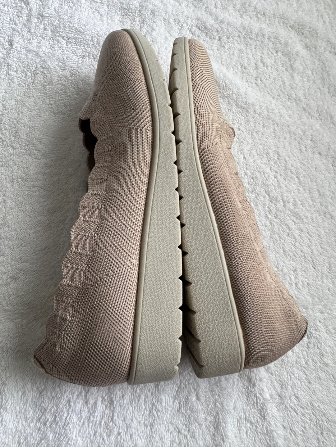 Skechers Women's "Bobs" Taupe Knit Ballet Flats size 9 - photo 3