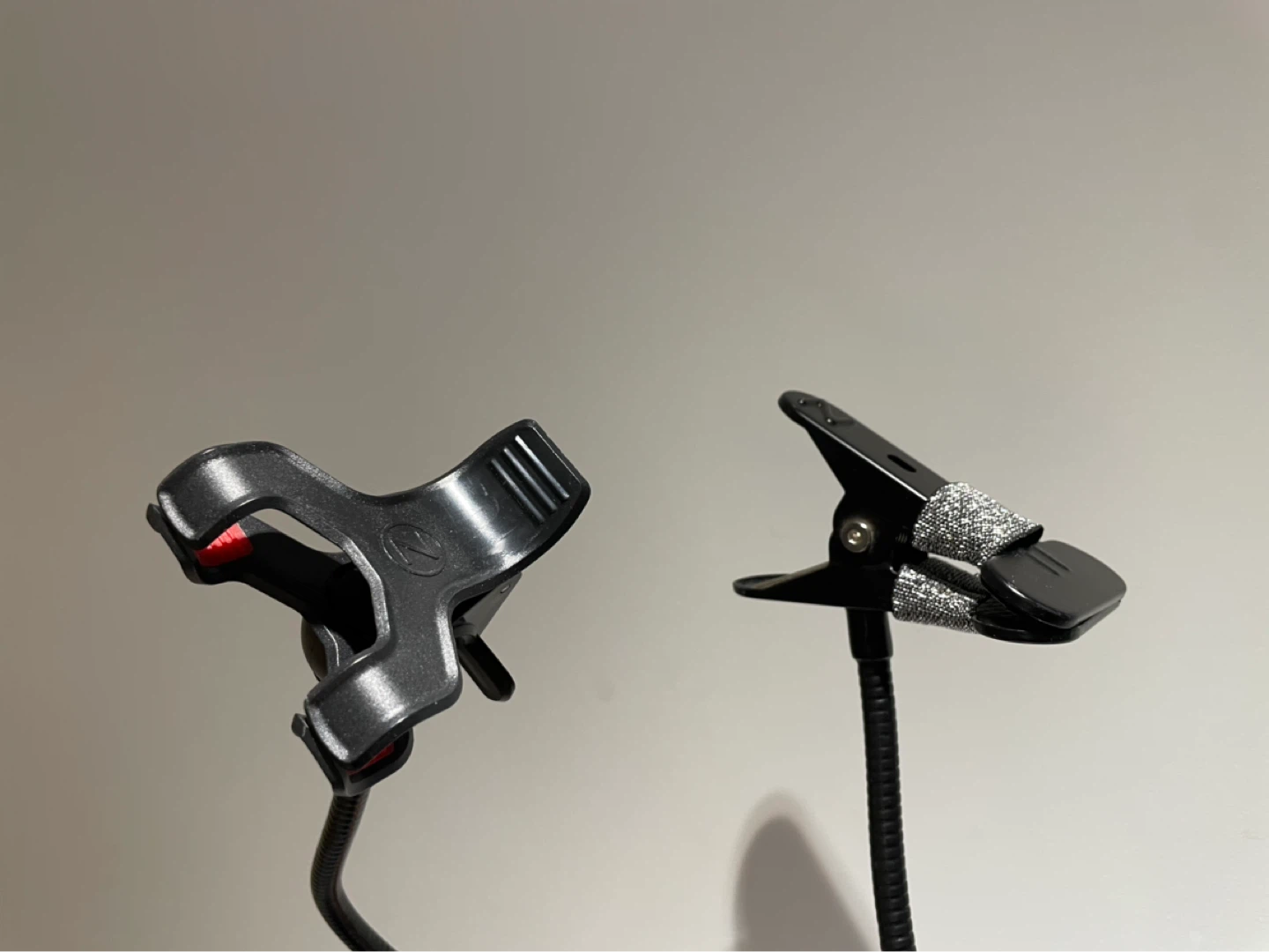 Flexible Gooseneck Cell Phone Holder with Clamp - photo 2