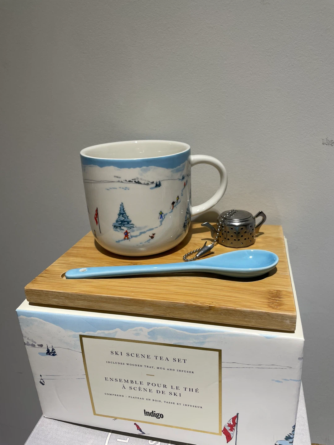 Indigo Ski Scene Tea Set