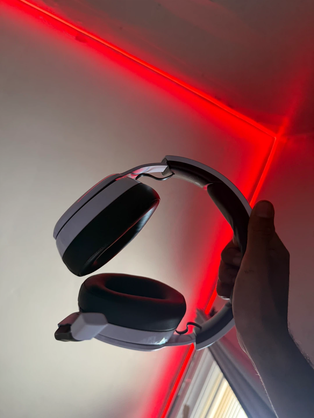 White & Black Over-Ear Gaming Headphones - photo 3