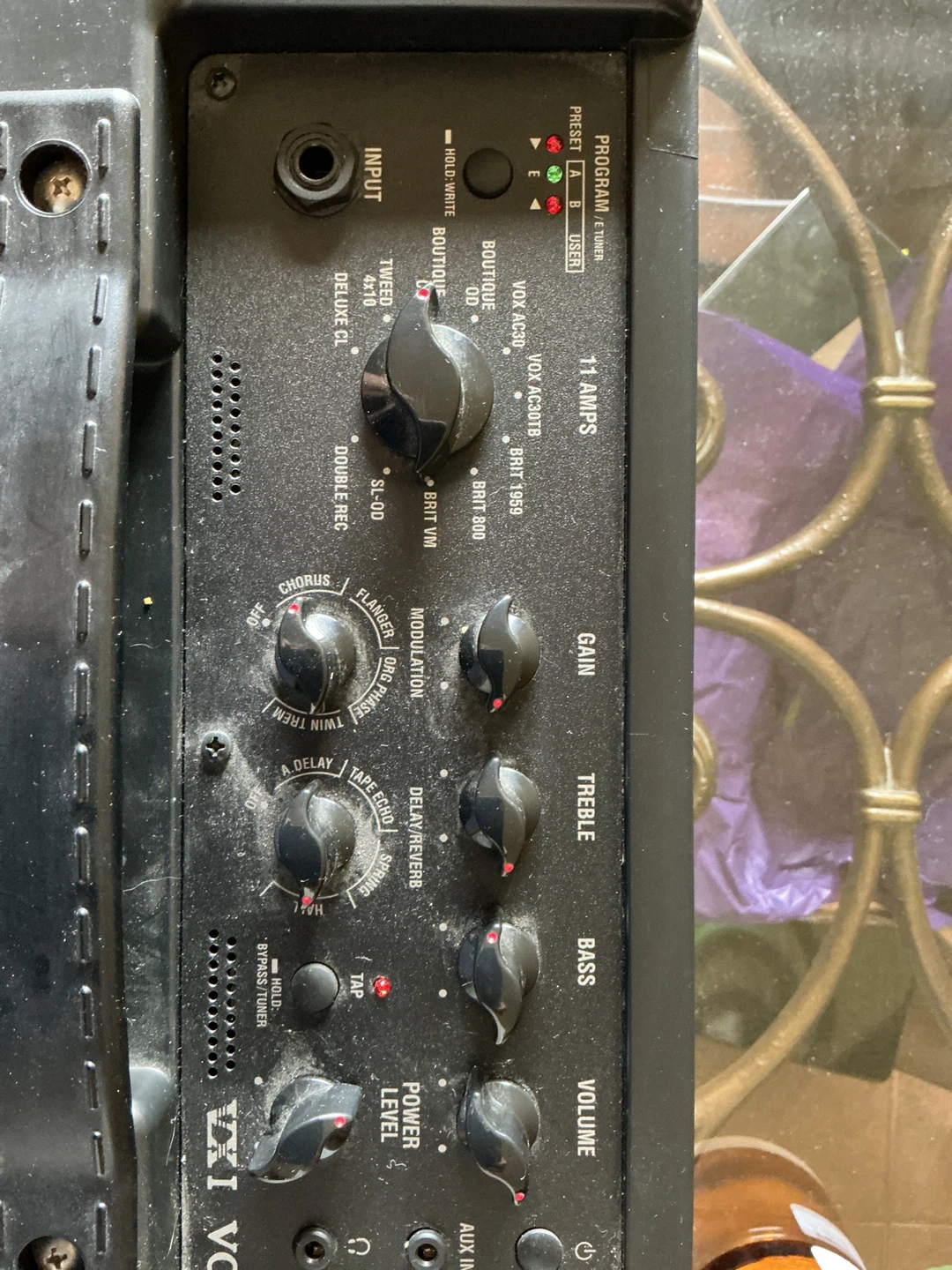 VOX Valvetronix AD15VT Guitar Amplifier - photo 2