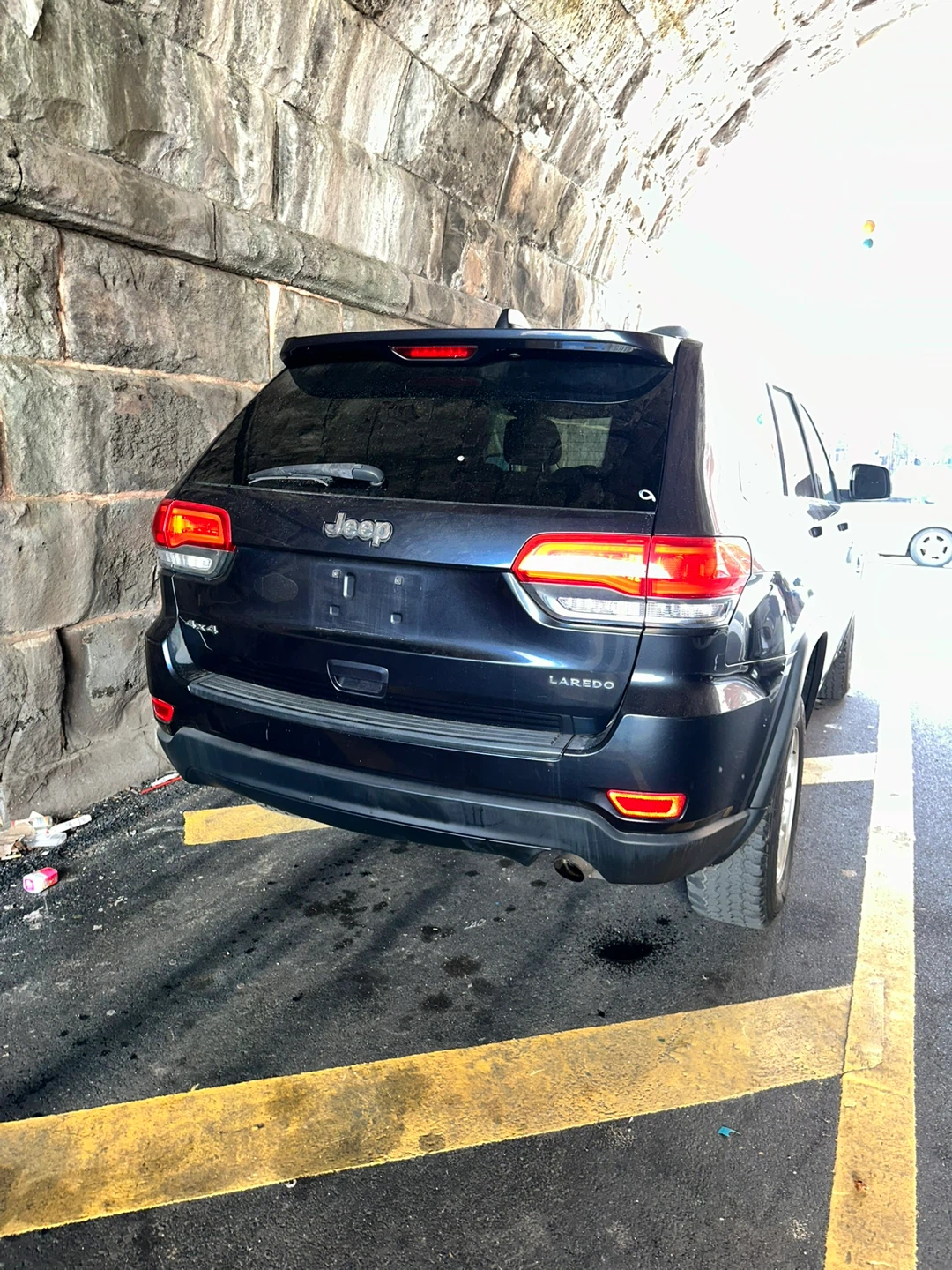 Jeep Grand Cherokee Laredo 4x4 SUV 2014 - photo 2