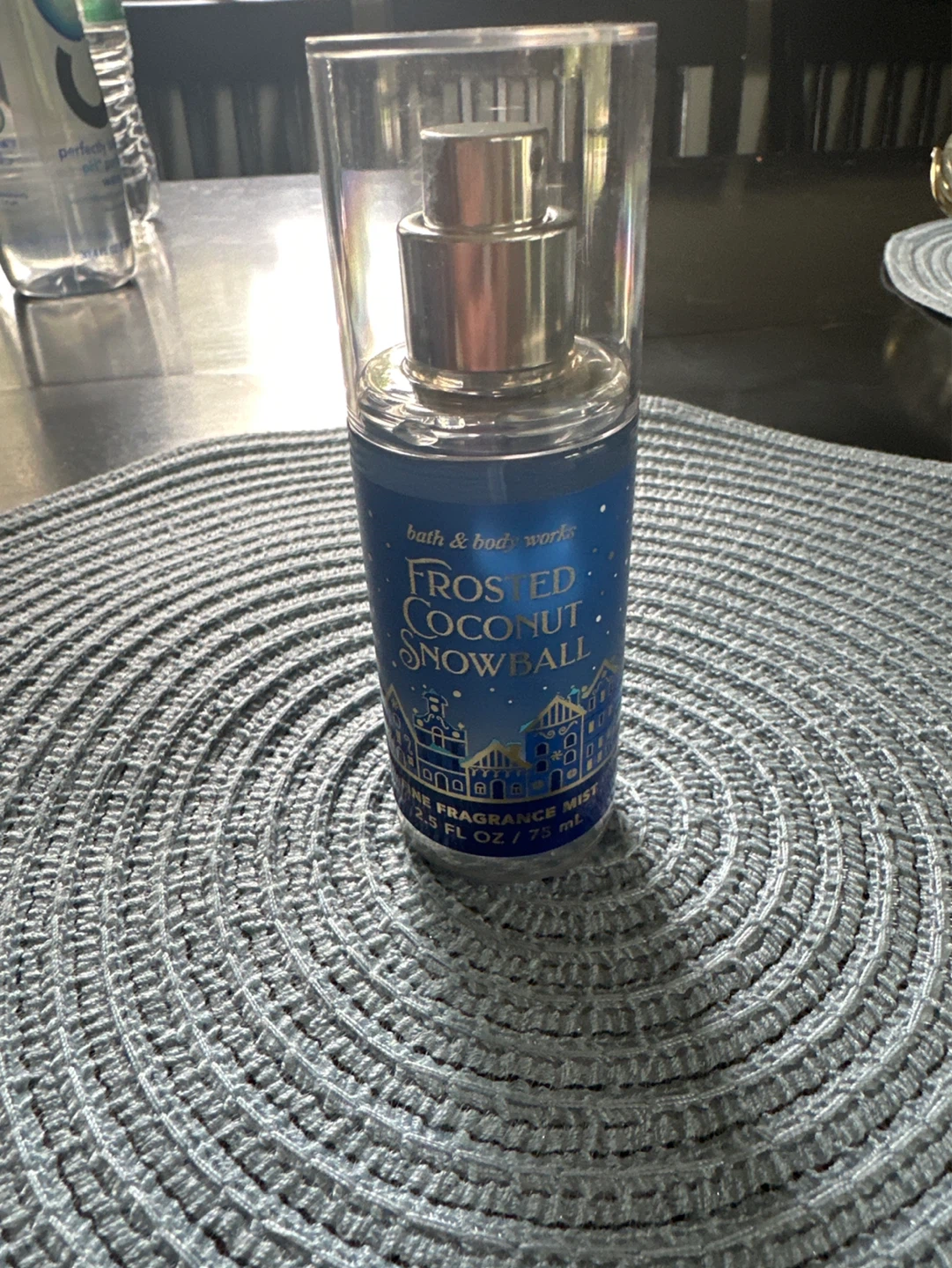 Bath & Body Works Frosted Coconut Snowball Fine Fragrance