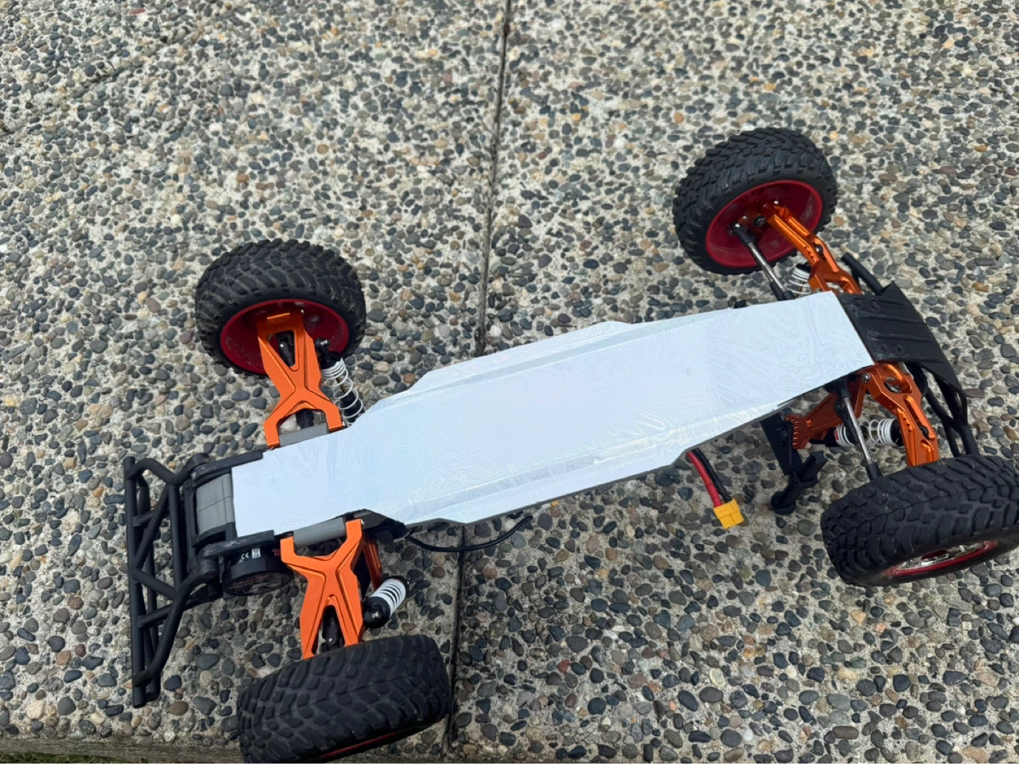 Traxxas Slash 2wd Brushless - photo 2