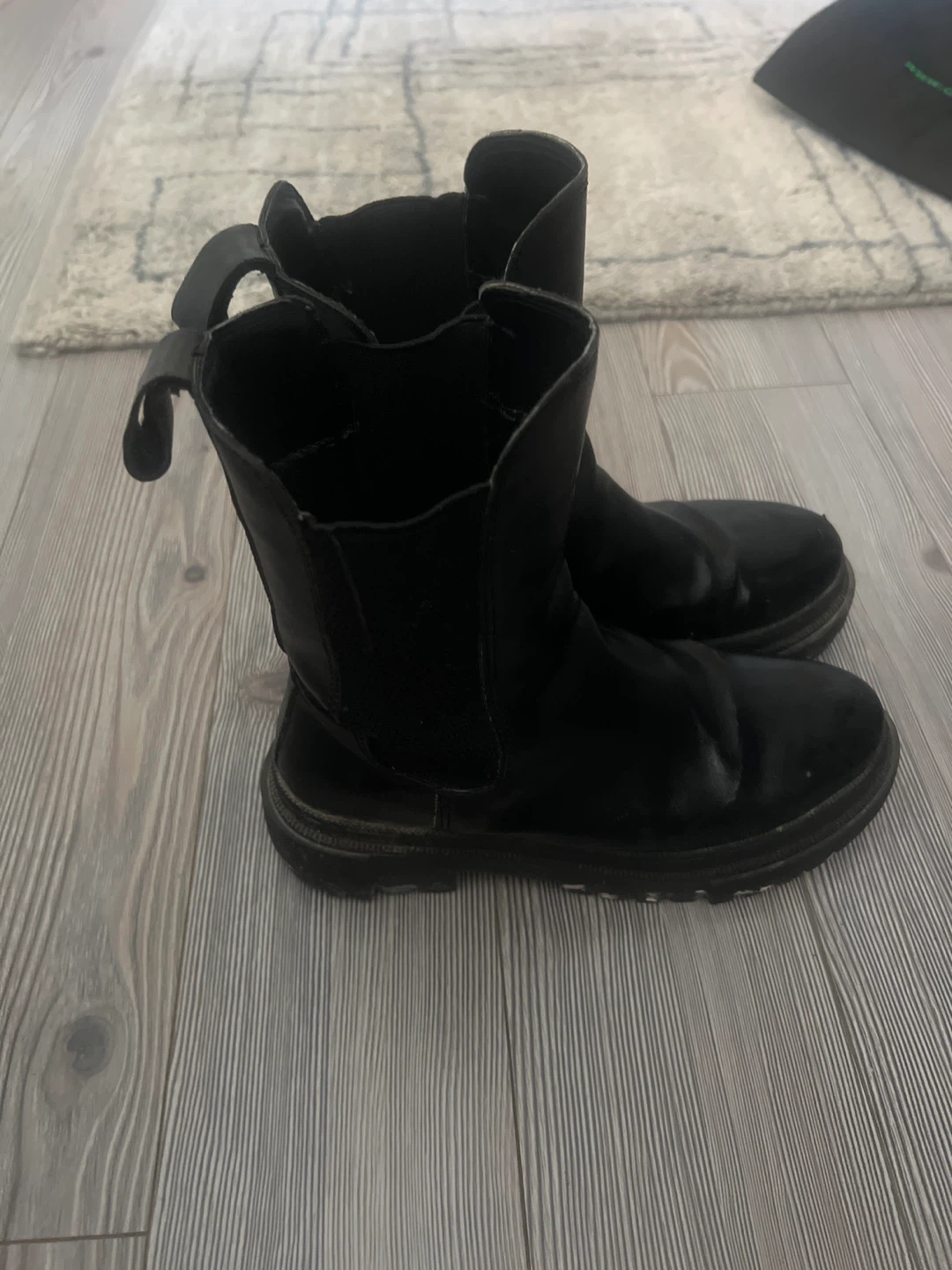 Black Chelsea Boots - photo 2