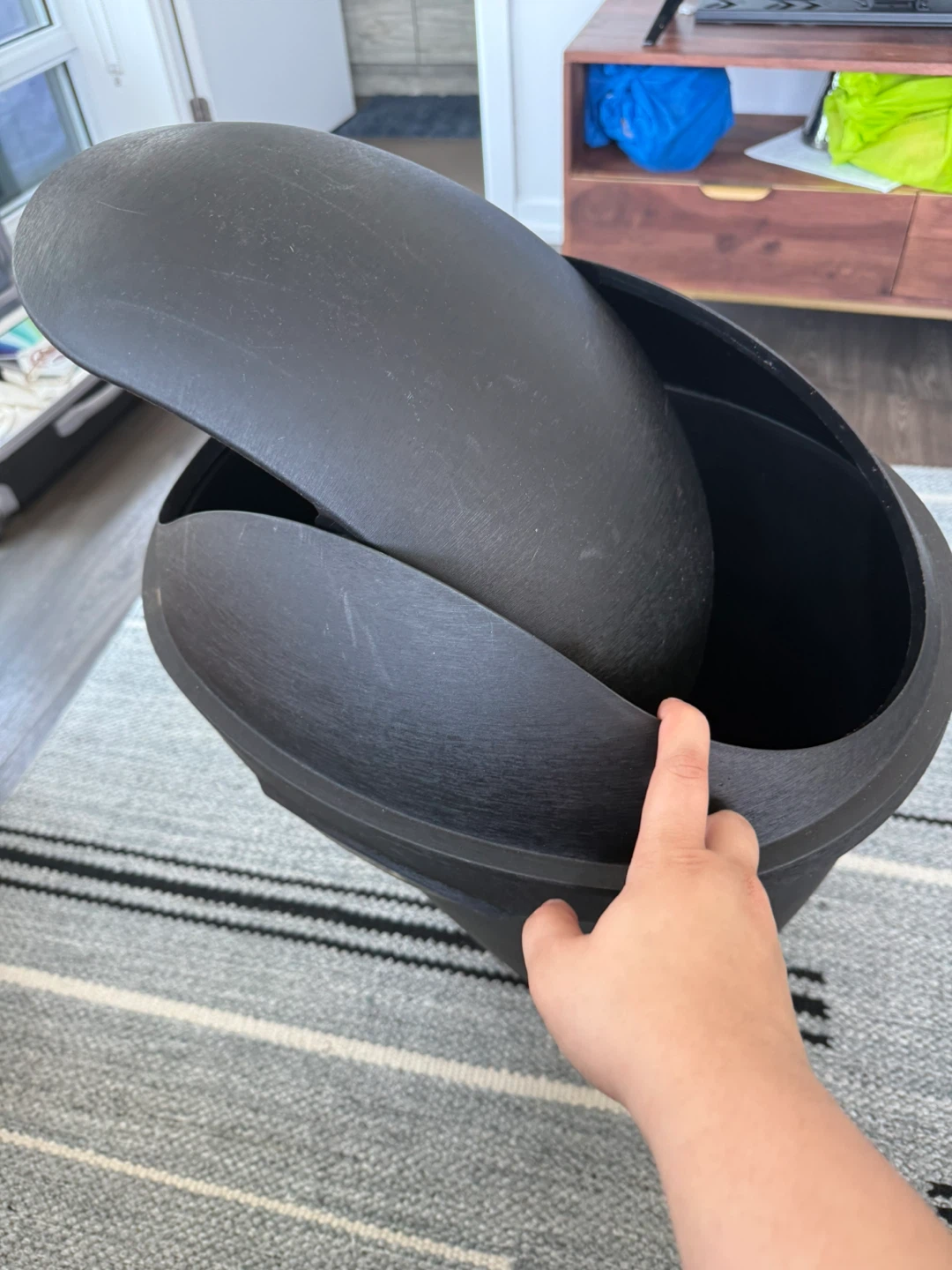Black Swing Top Trash Can - photo 3