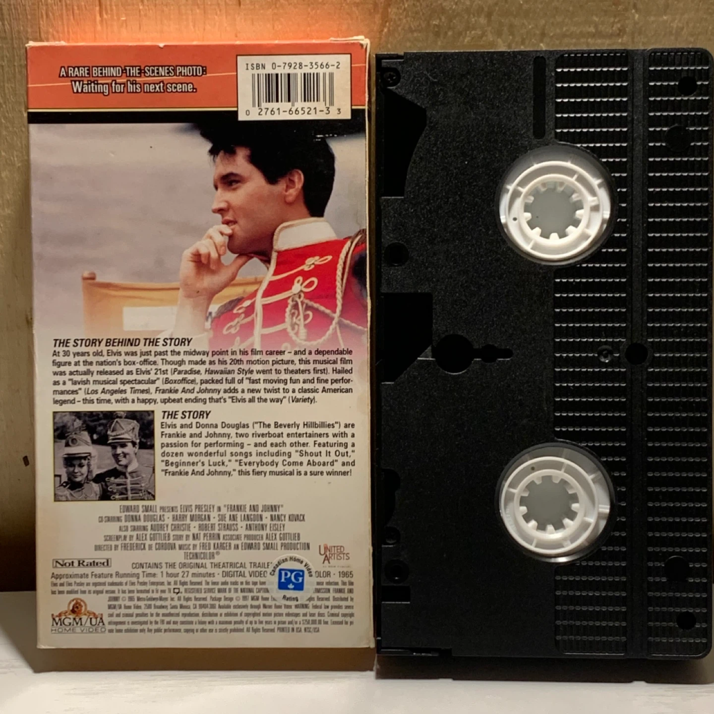 Elvis Frankie and Johnny VHS Movie - photo 2