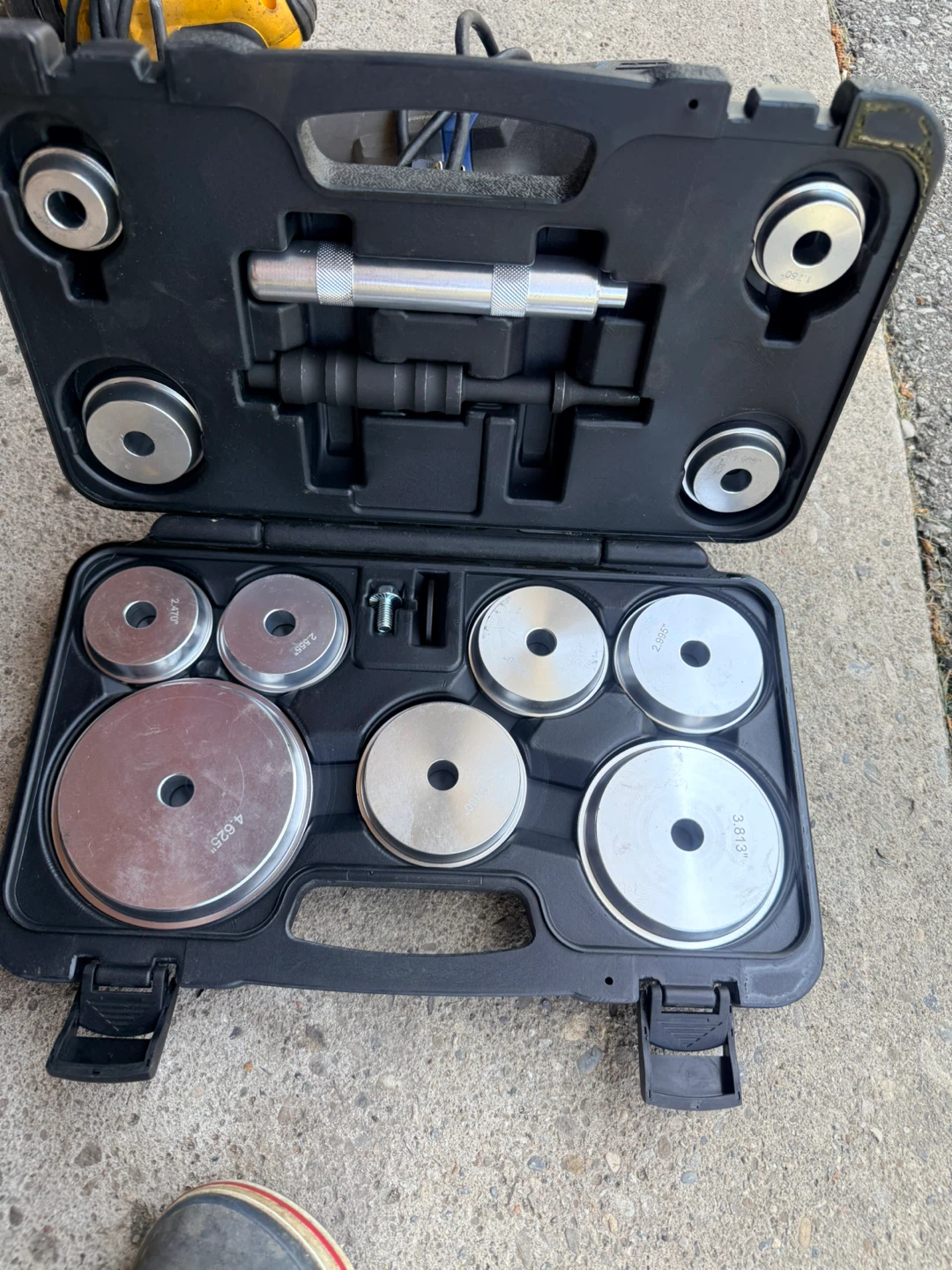 PRO-POINT Pneumatic Bearing Race and Seal Driver Set - photo 3