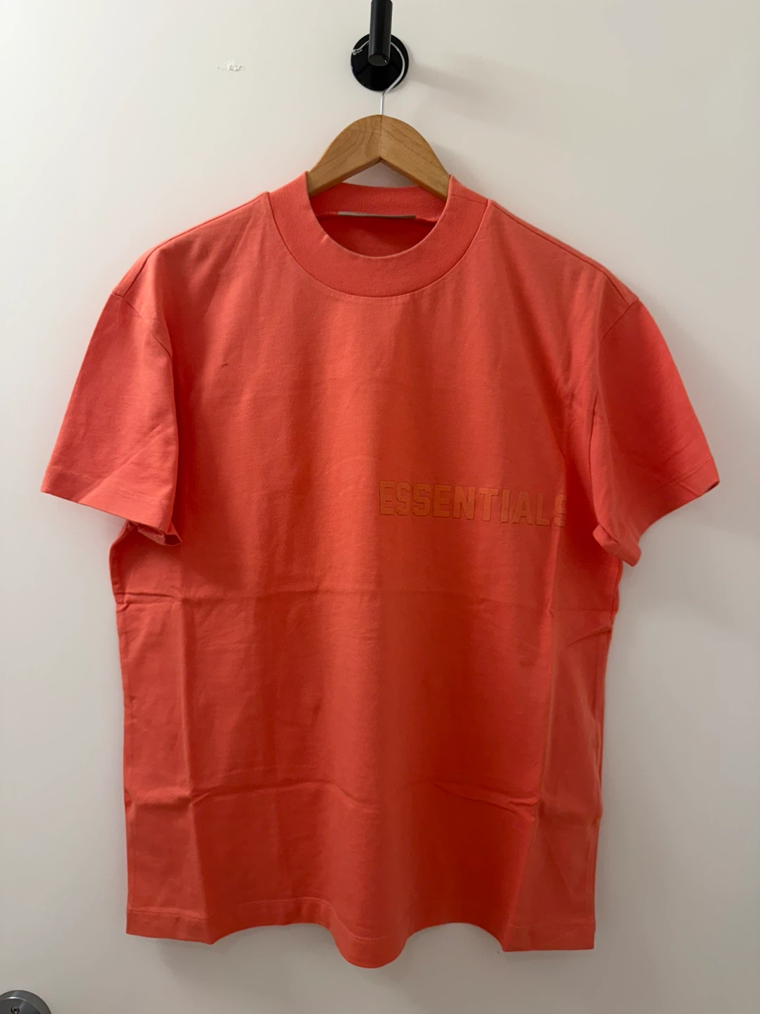 Fear of God Essentials T-Shirt Coral XXS