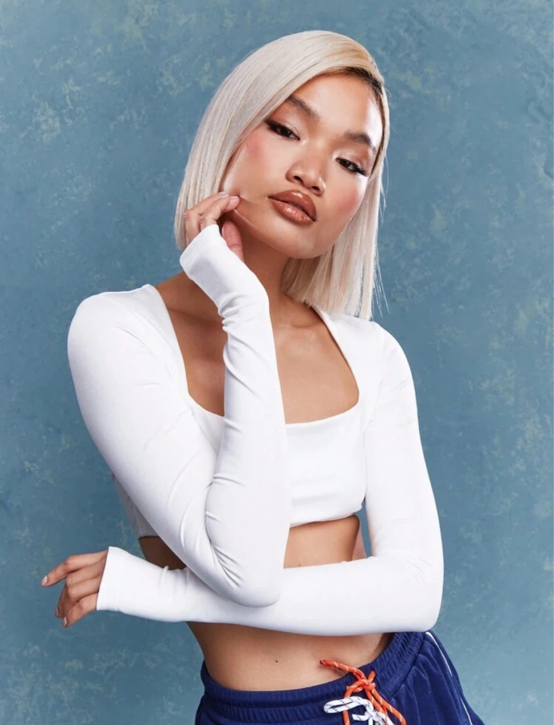 Missguided White Long Sleeve Crop Top with Square Neck - photo 2