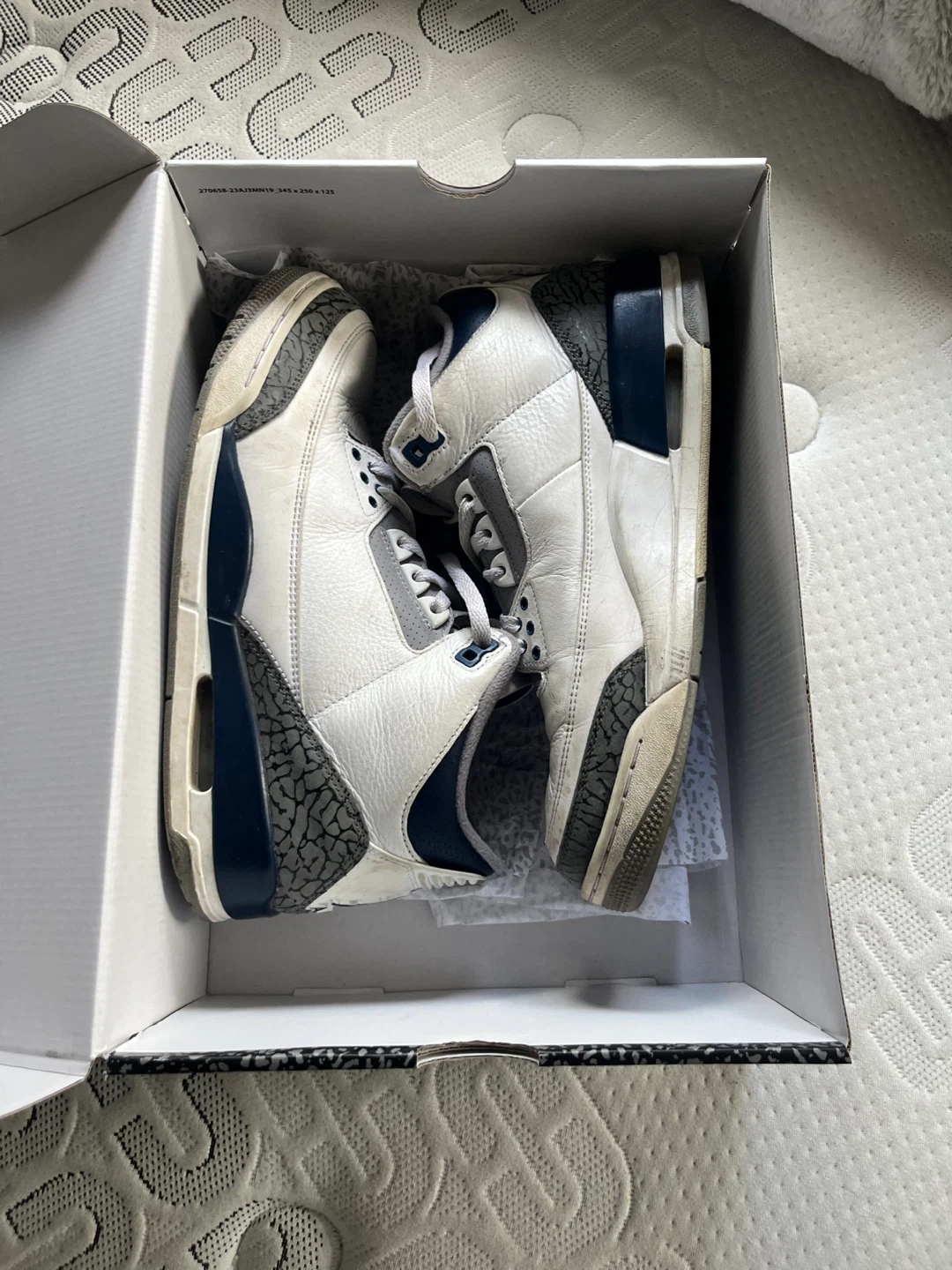 Air Jordan 3 Retro Sneakers - White/Midnight Navy - Size 10.5 - photo 3