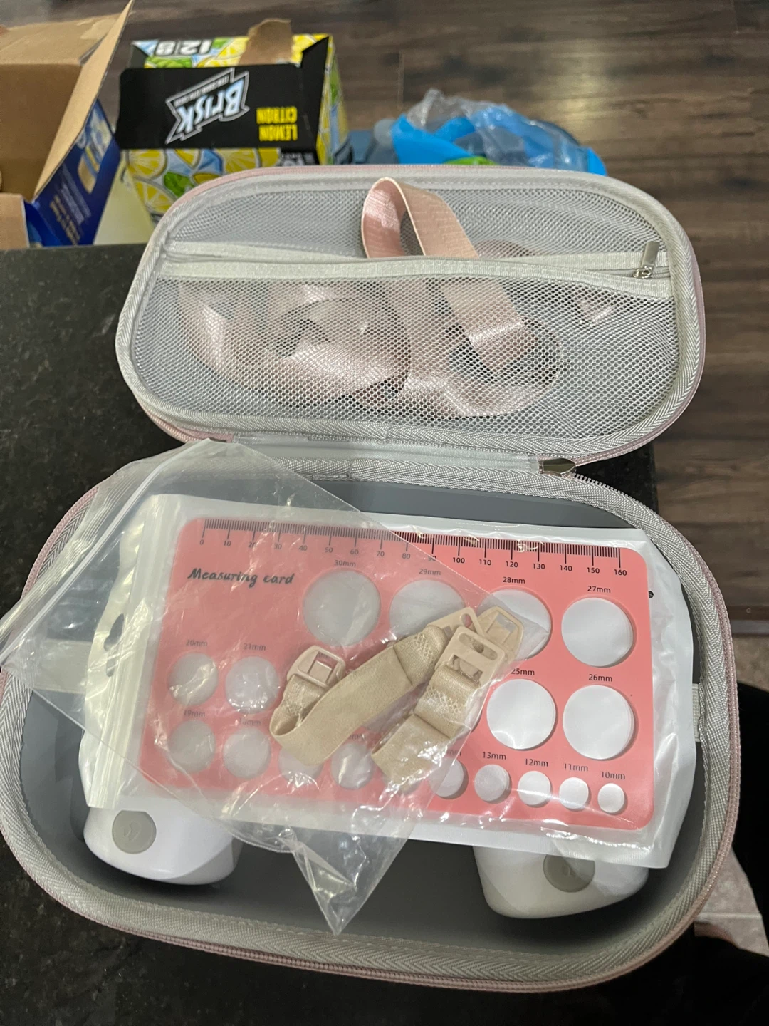 Momcozy Wearable Breast Pump Carrying Case - photo 3