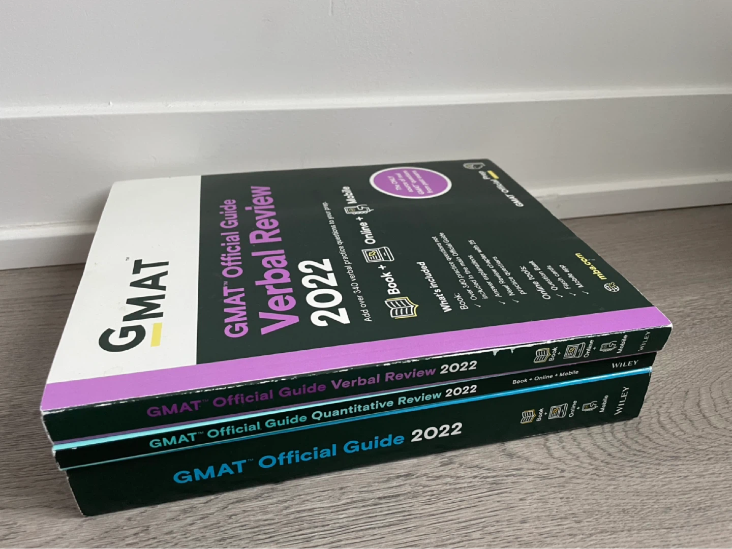 GMAT Official Guide 2022 Bundle (3 Books)