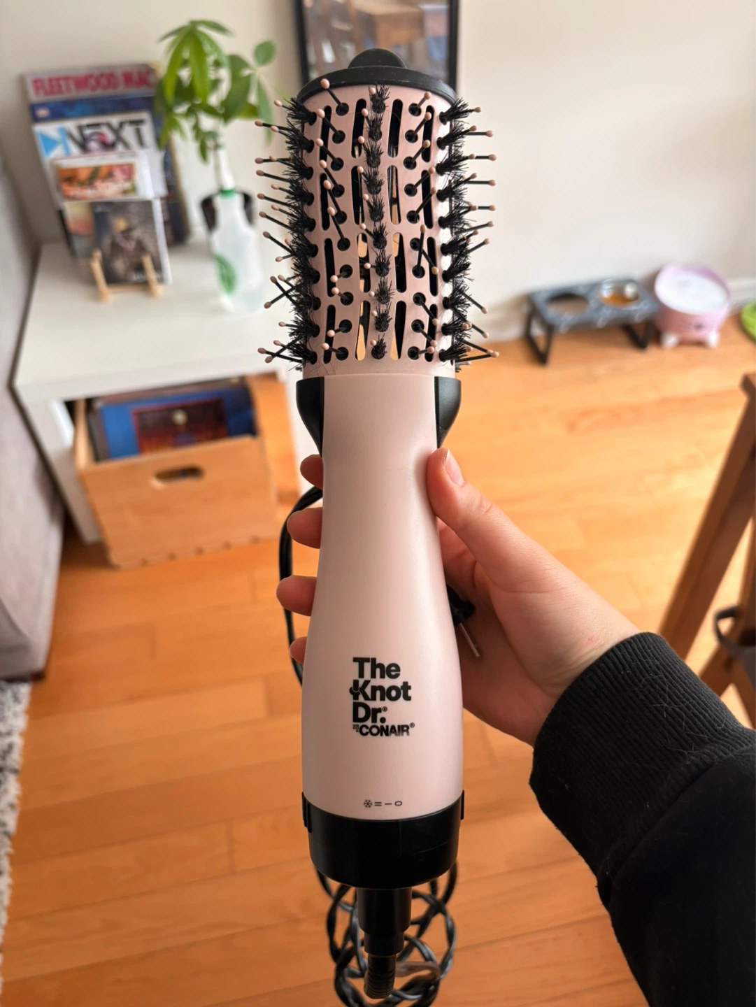 The Knot Dr. by Conair Hot Air Brush