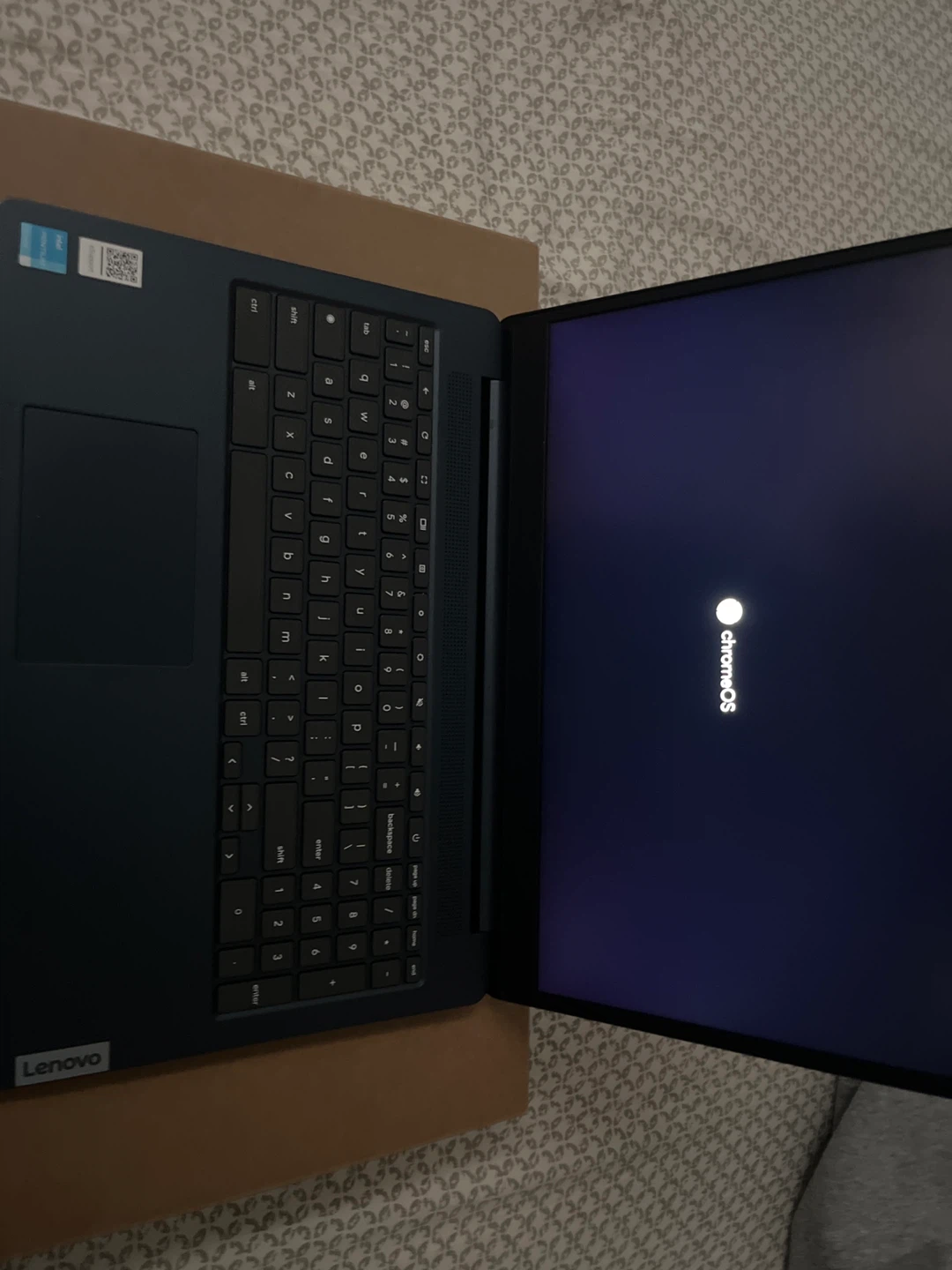 Lenovo Chromebook Laptop - photo 2